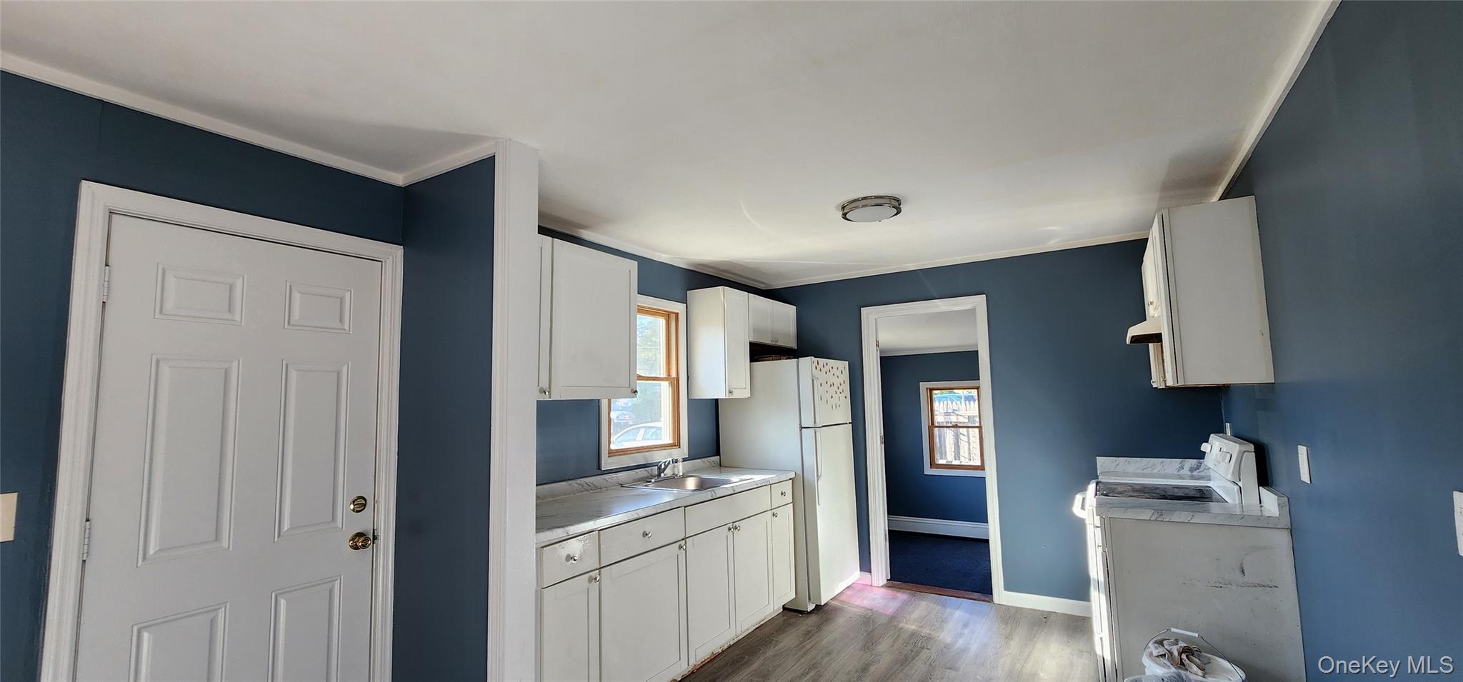 15 Hollywood Drive, Shirley, NY 11967