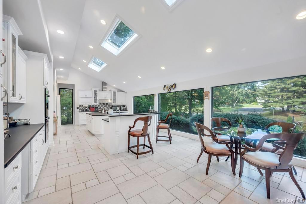 30 Fox Hollow Ridings Road, Northport, NY 11768