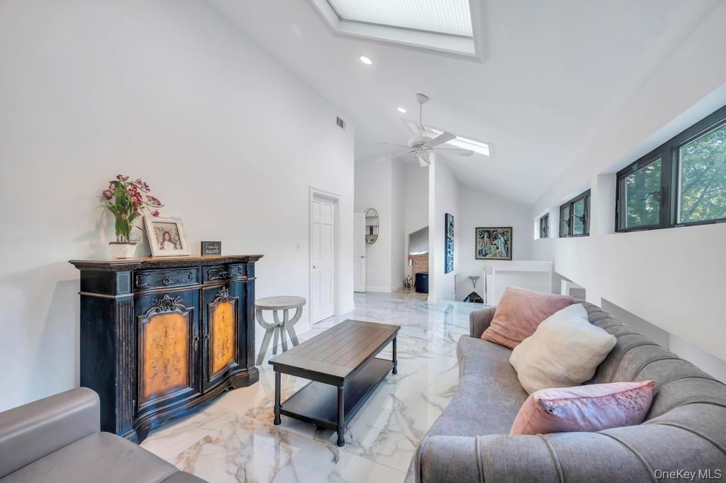 30 Fox Hollow Ridings Road, Northport, NY 11768