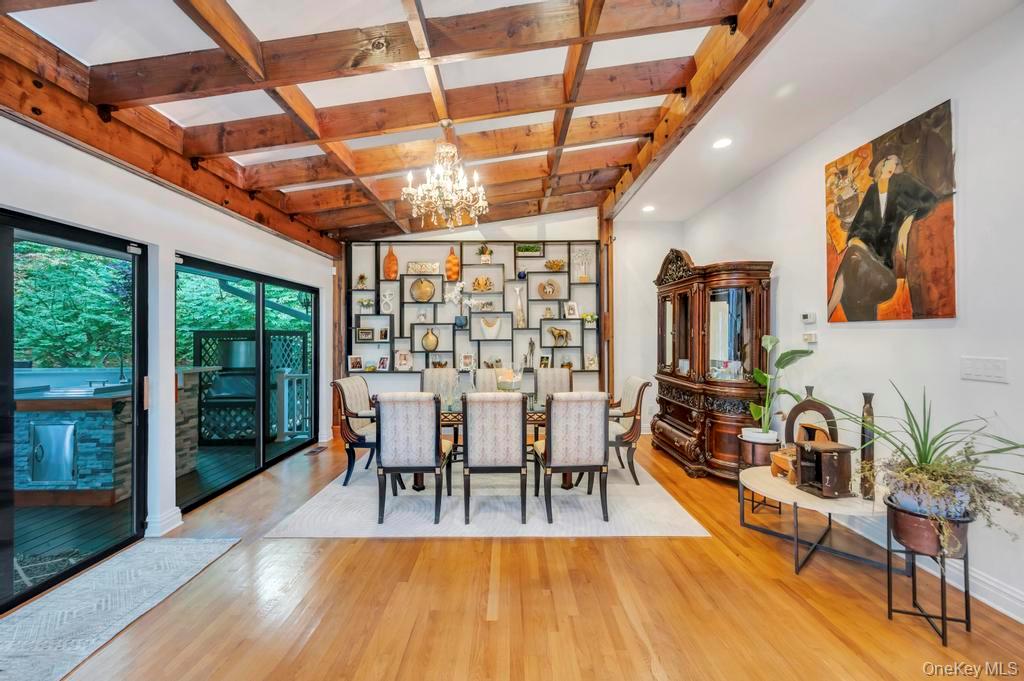 30 Fox Hollow Ridings Road, Northport, NY 11768