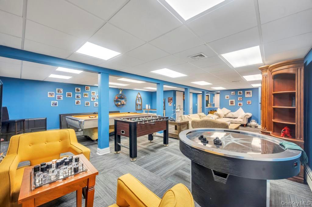 30 Fox Hollow Ridings Road, Northport, NY 11768