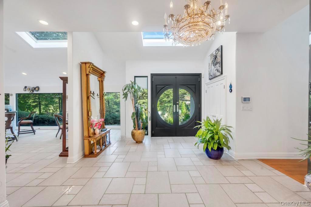 30 Fox Hollow Ridings Road, Northport, NY 11768