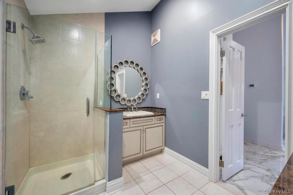 30 Fox Hollow Ridings Road, Northport, NY 11768