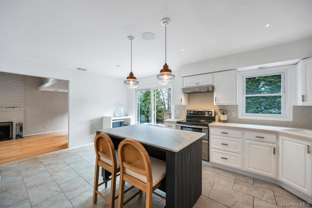 8 Lovell Road, Hampton Bays, NY 11946