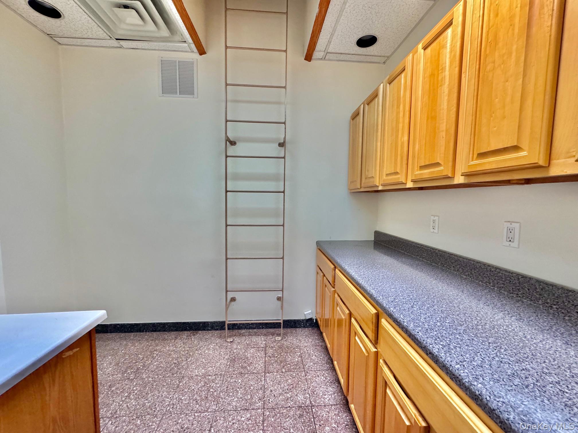 858D 62nd Street, Brooklyn, NY 11220