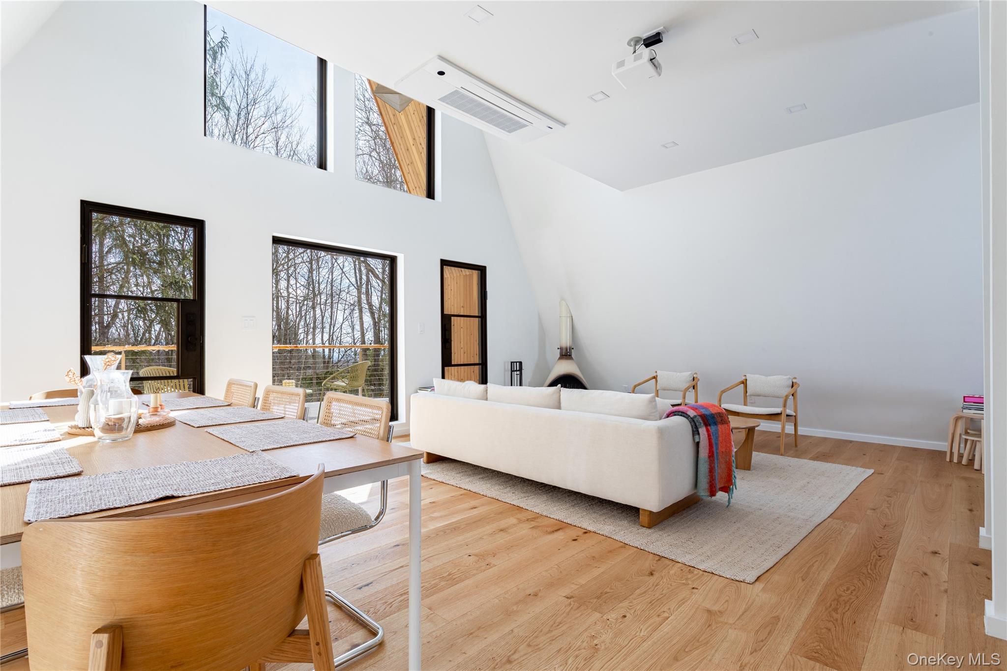 9 Mountain Lane, Napanoch, NY 12458