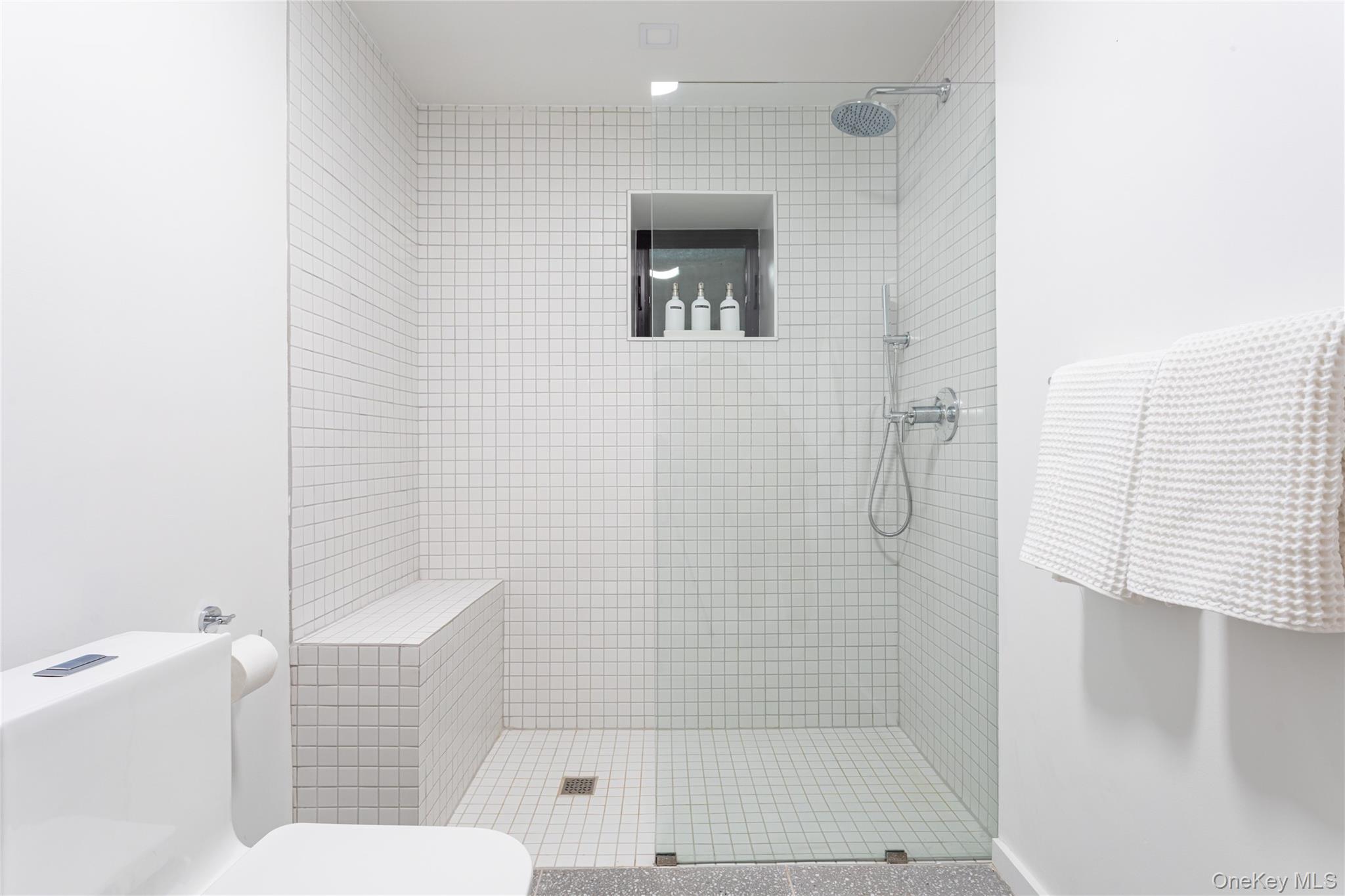 9 Mountain Lane, Napanoch, NY 12458