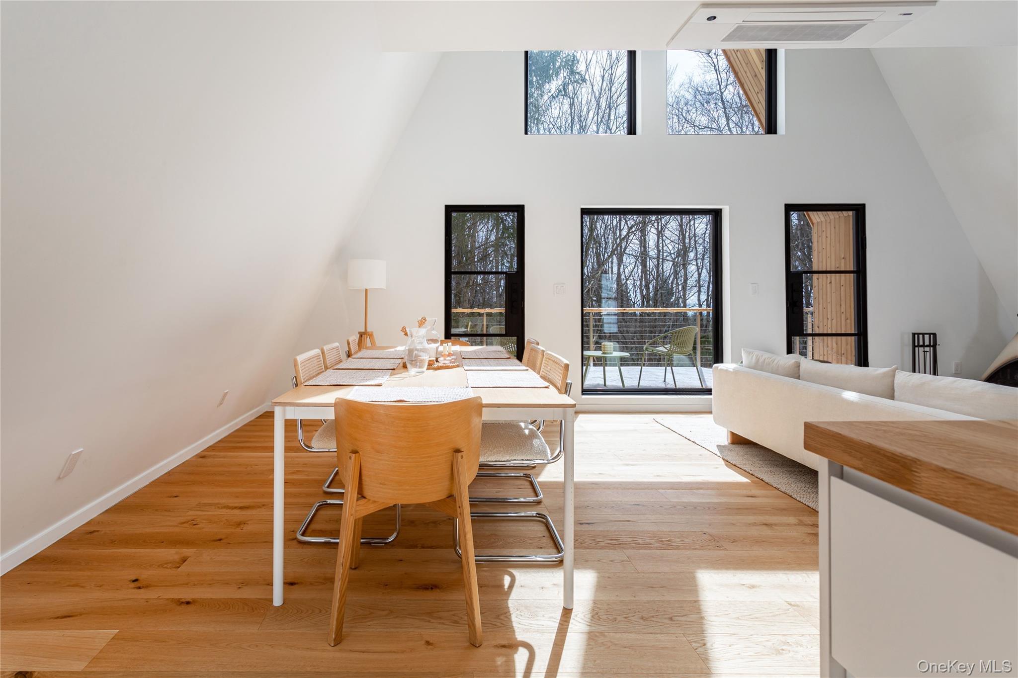 9 Mountain Lane, Napanoch, NY 12458