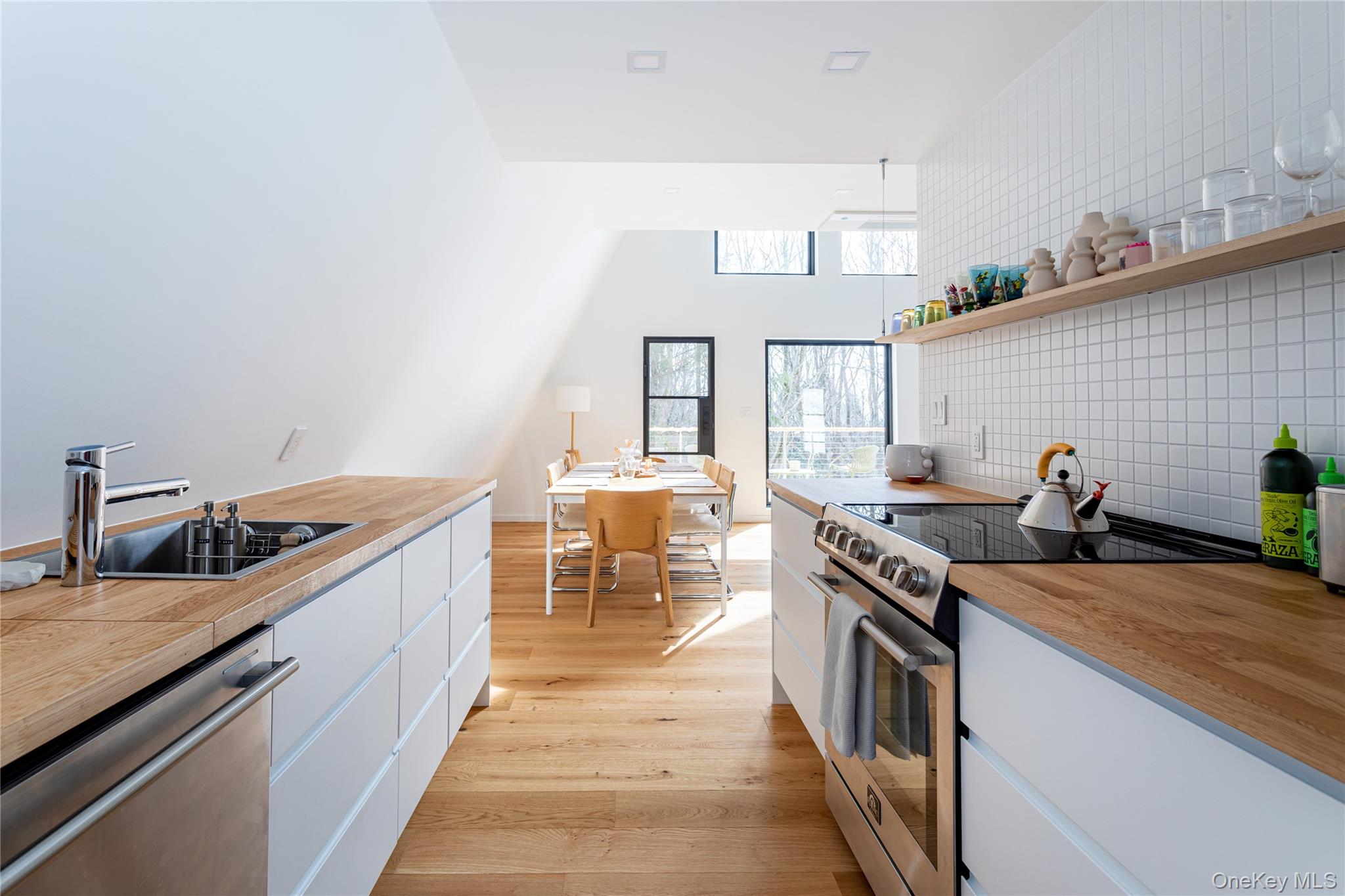 9 Mountain Lane, Napanoch, NY 12458