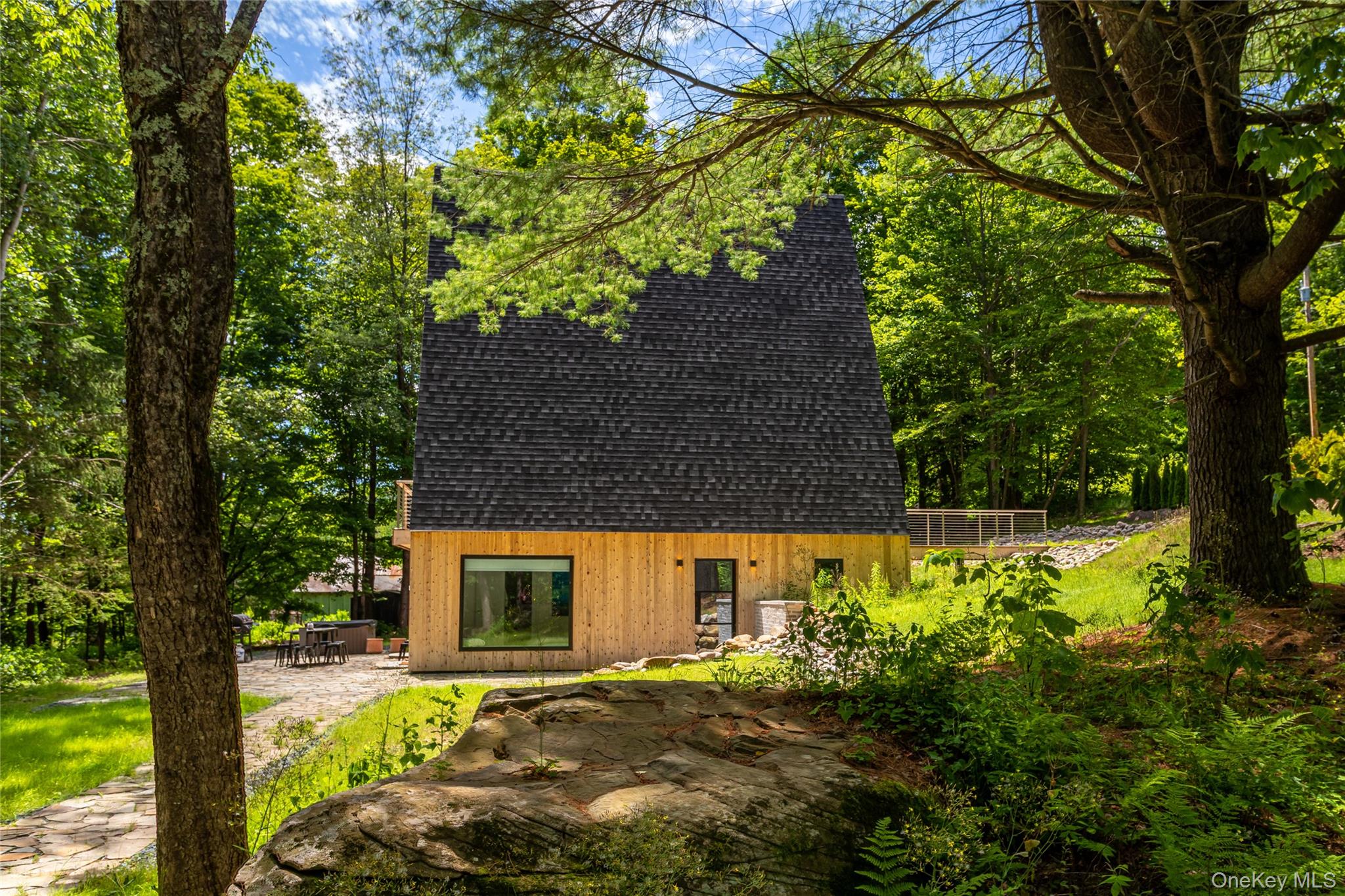 9 Mountain Lane, Napanoch, NY 12458