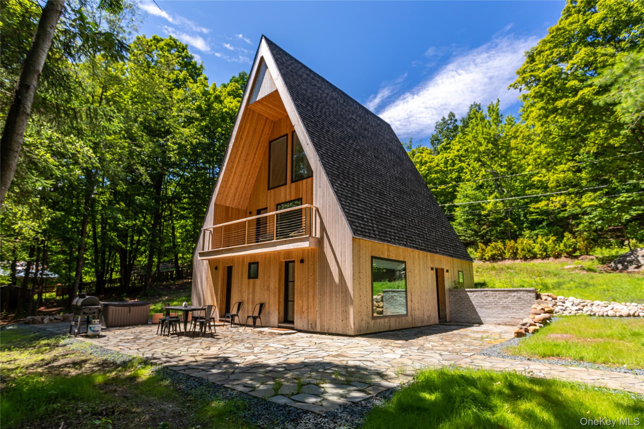 9 Mountain Lane, Napanoch, NY 12458