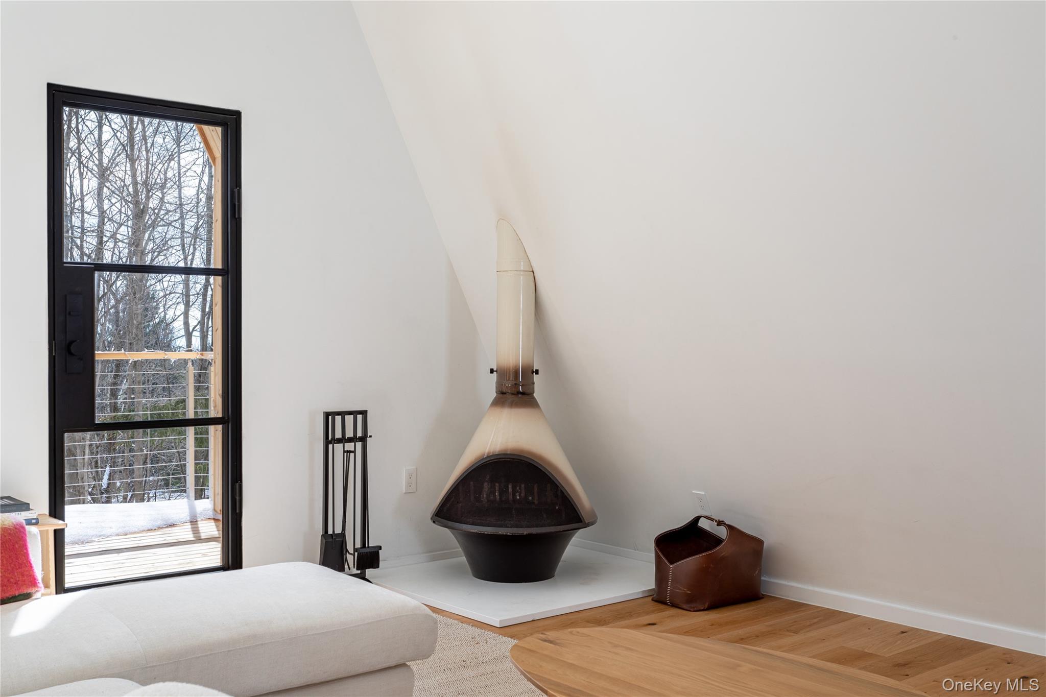 9 Mountain Lane, Napanoch, NY 12458