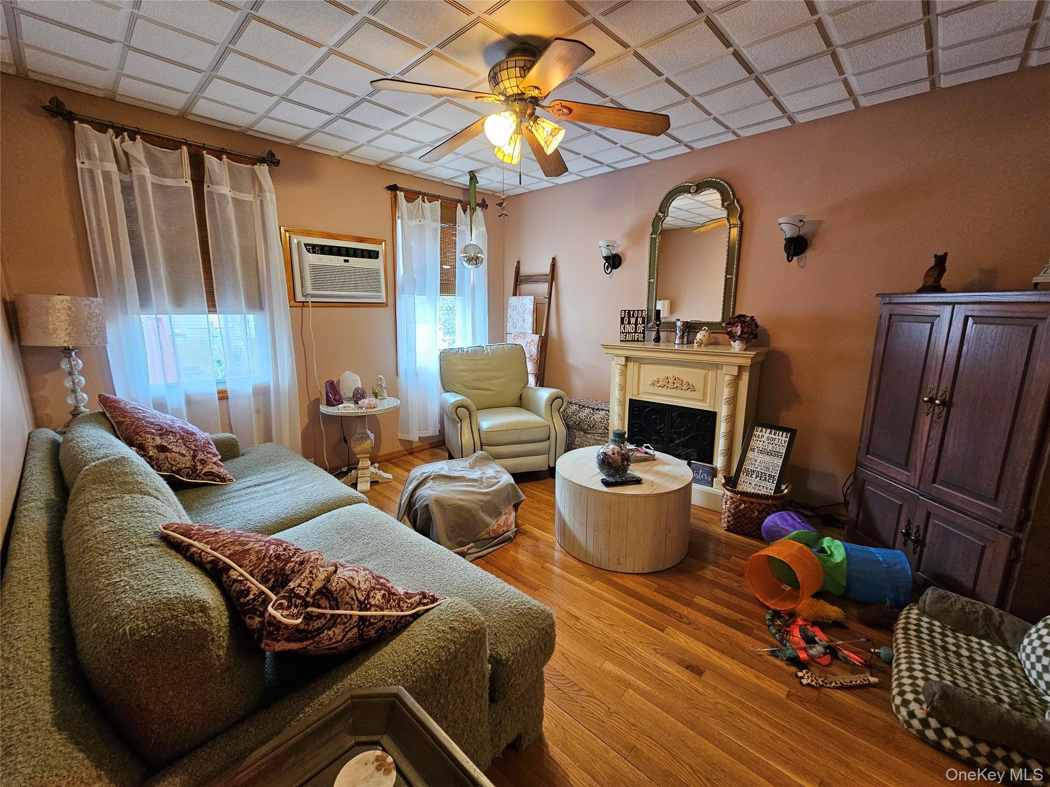 7852 79th Lane, Glendale, NY 11385