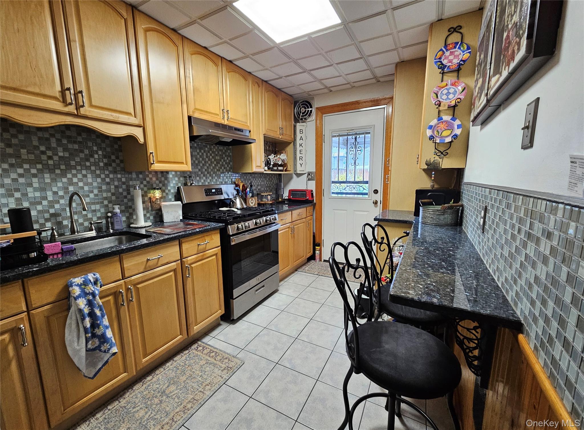 7852 79th Lane, Glendale, NY 11385