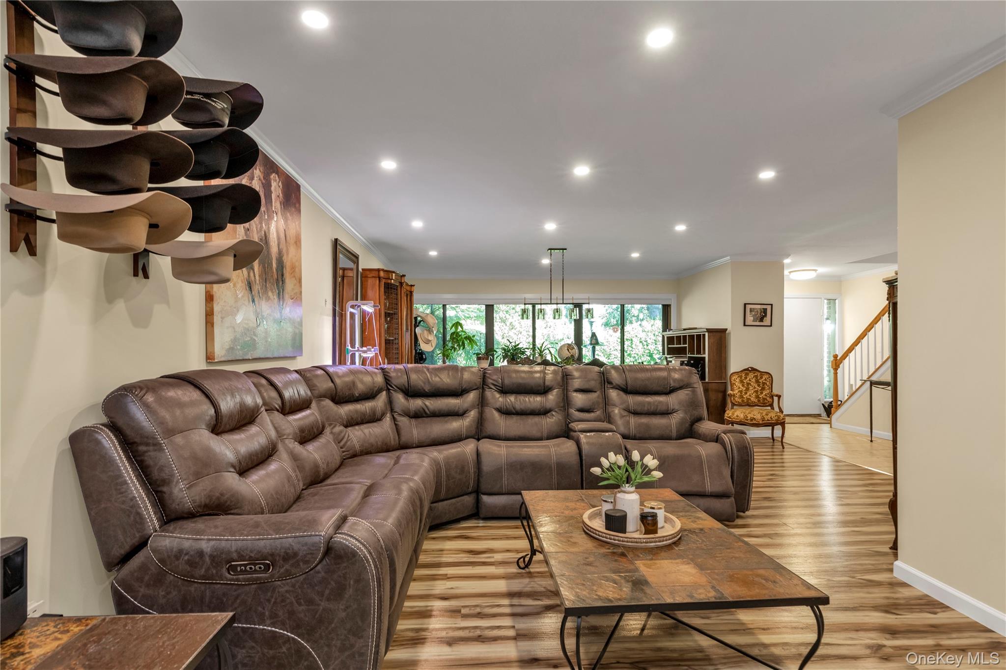 9 Squirrel Hill # 231, Roslyn, NY 11576