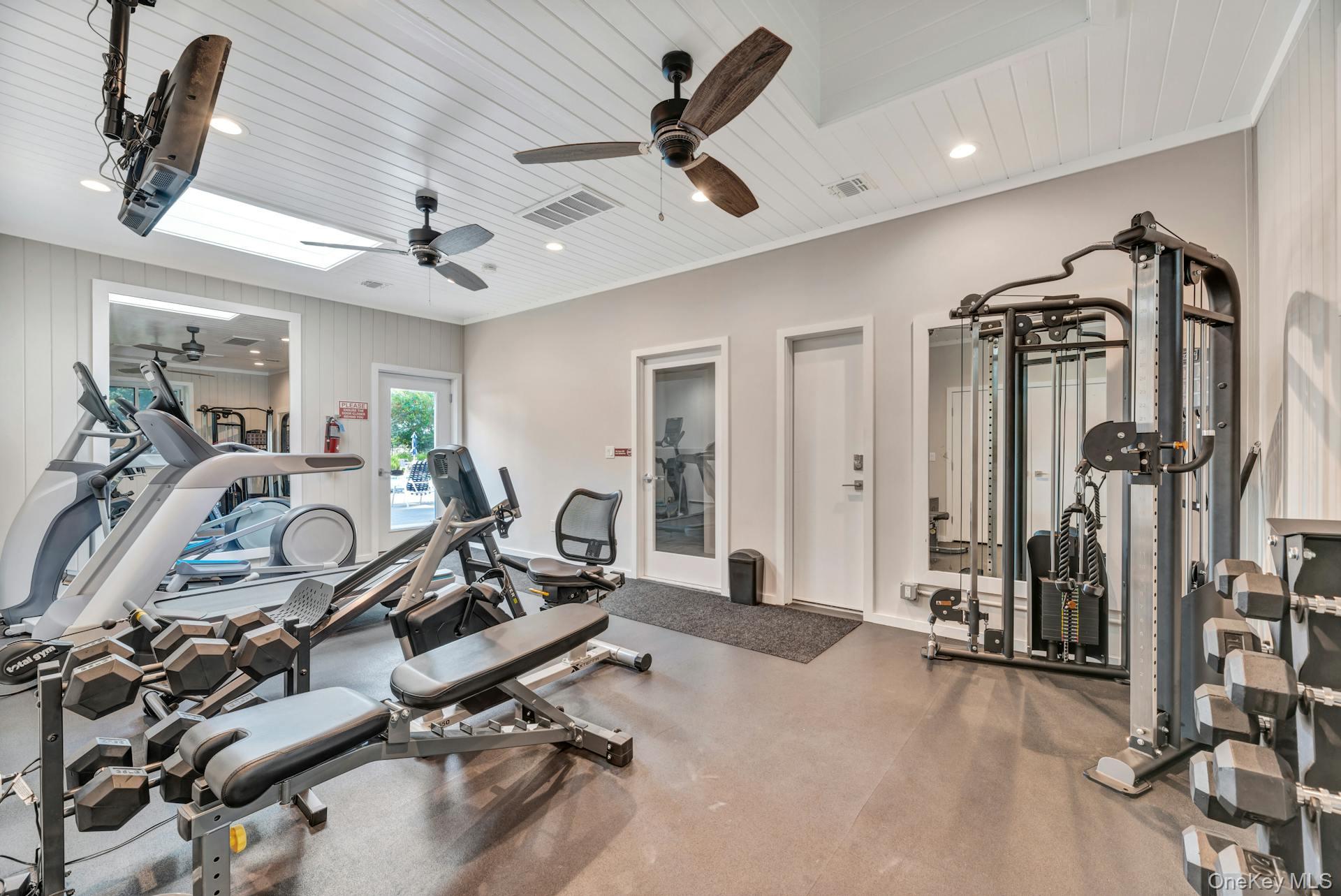 3105 Bluffs Drive S, Baiting Hollow, NY 11933