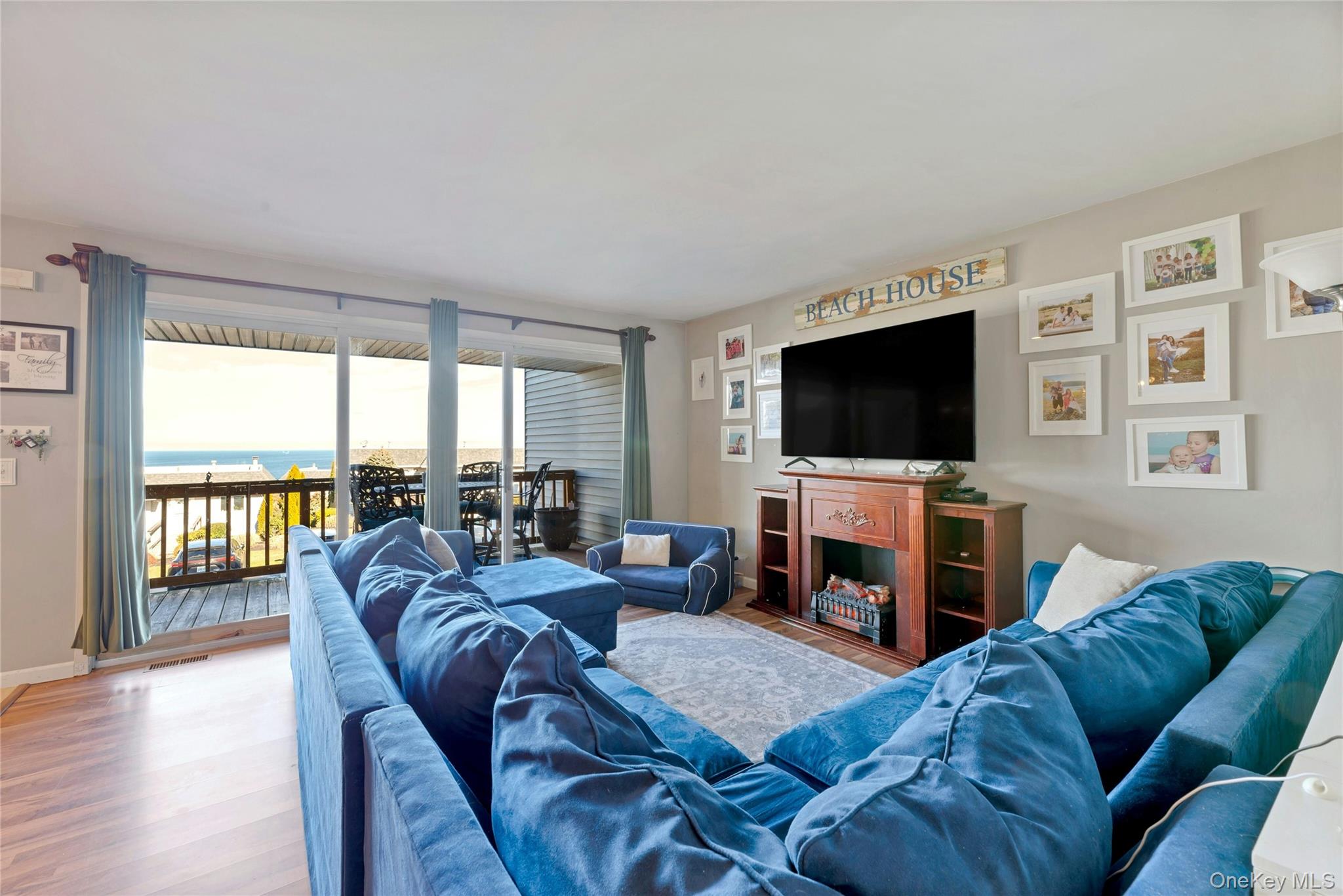 3105 Bluffs Drive S, Baiting Hollow, NY 11933