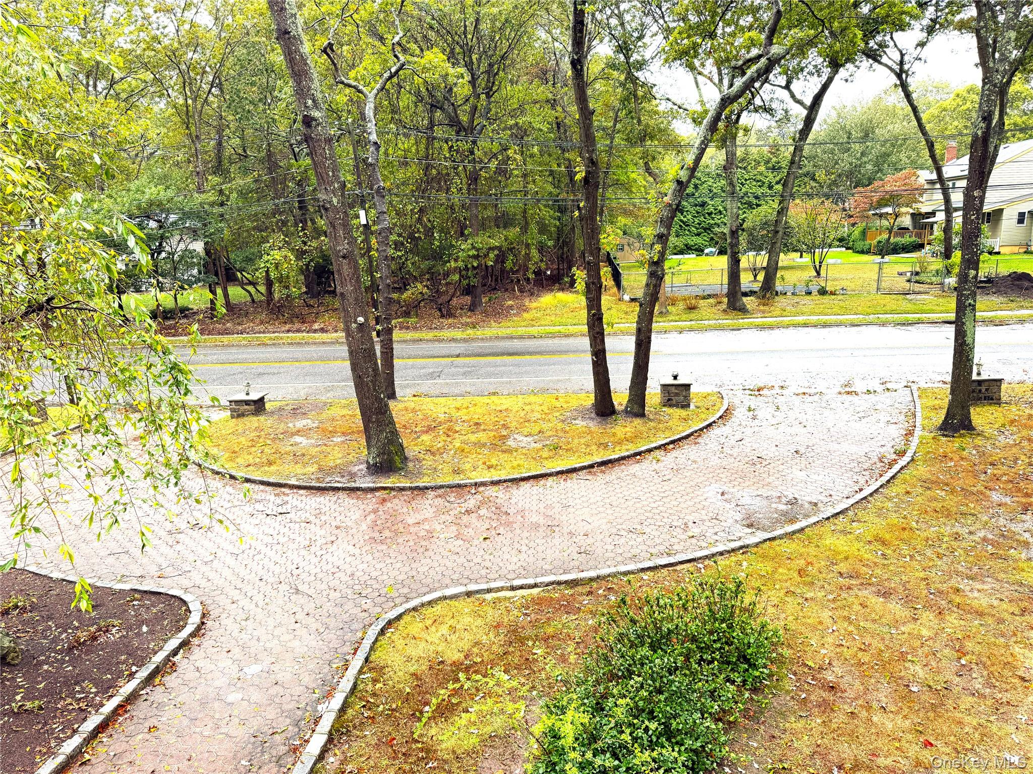 307 S Bicycle Path, Farmingville, NY 11738