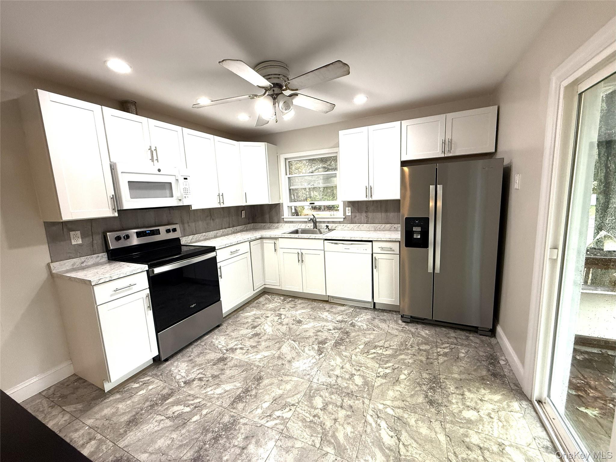 307 S Bicycle Path, Farmingville, NY 11738