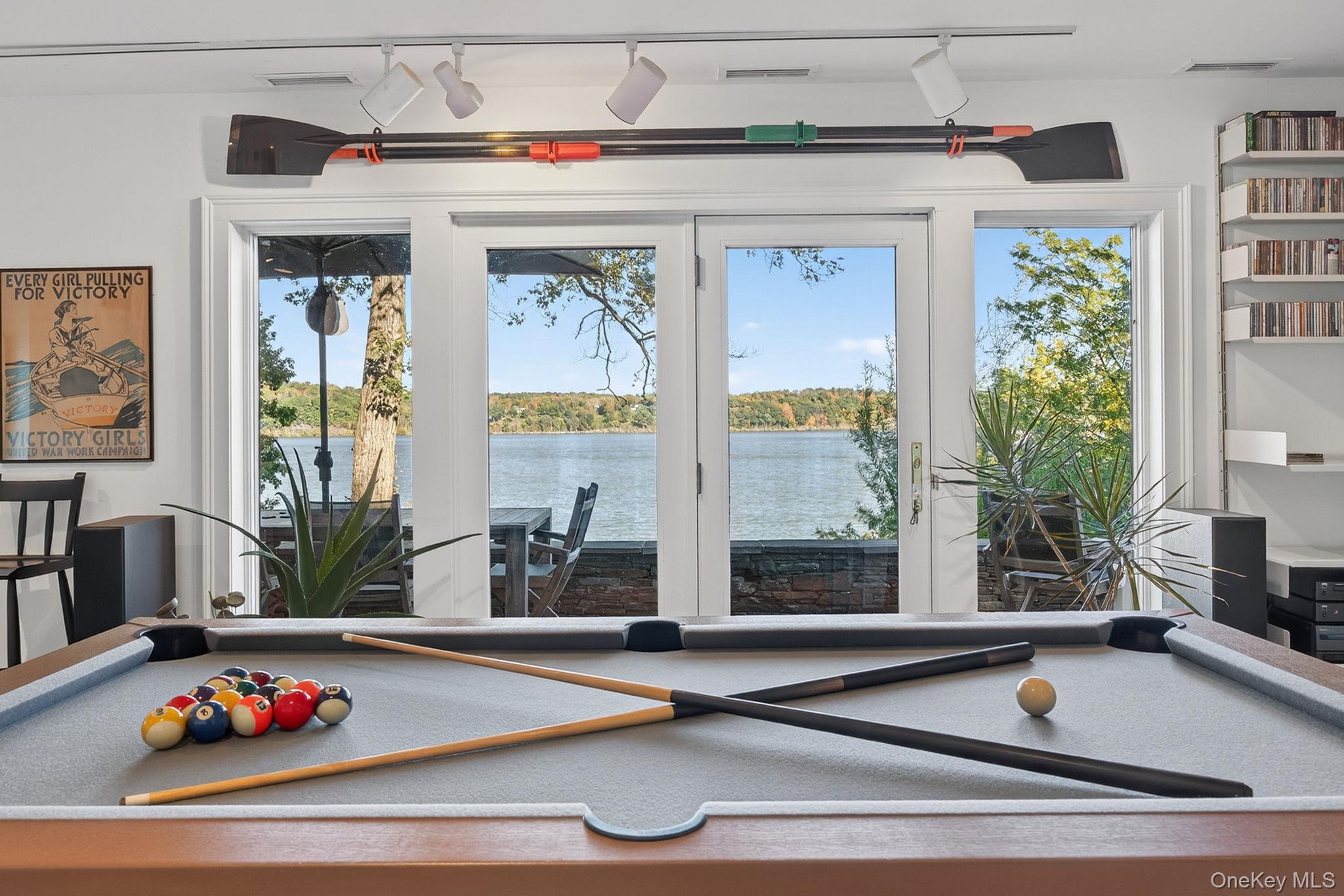 83 River Road, Esopus, NY 12487