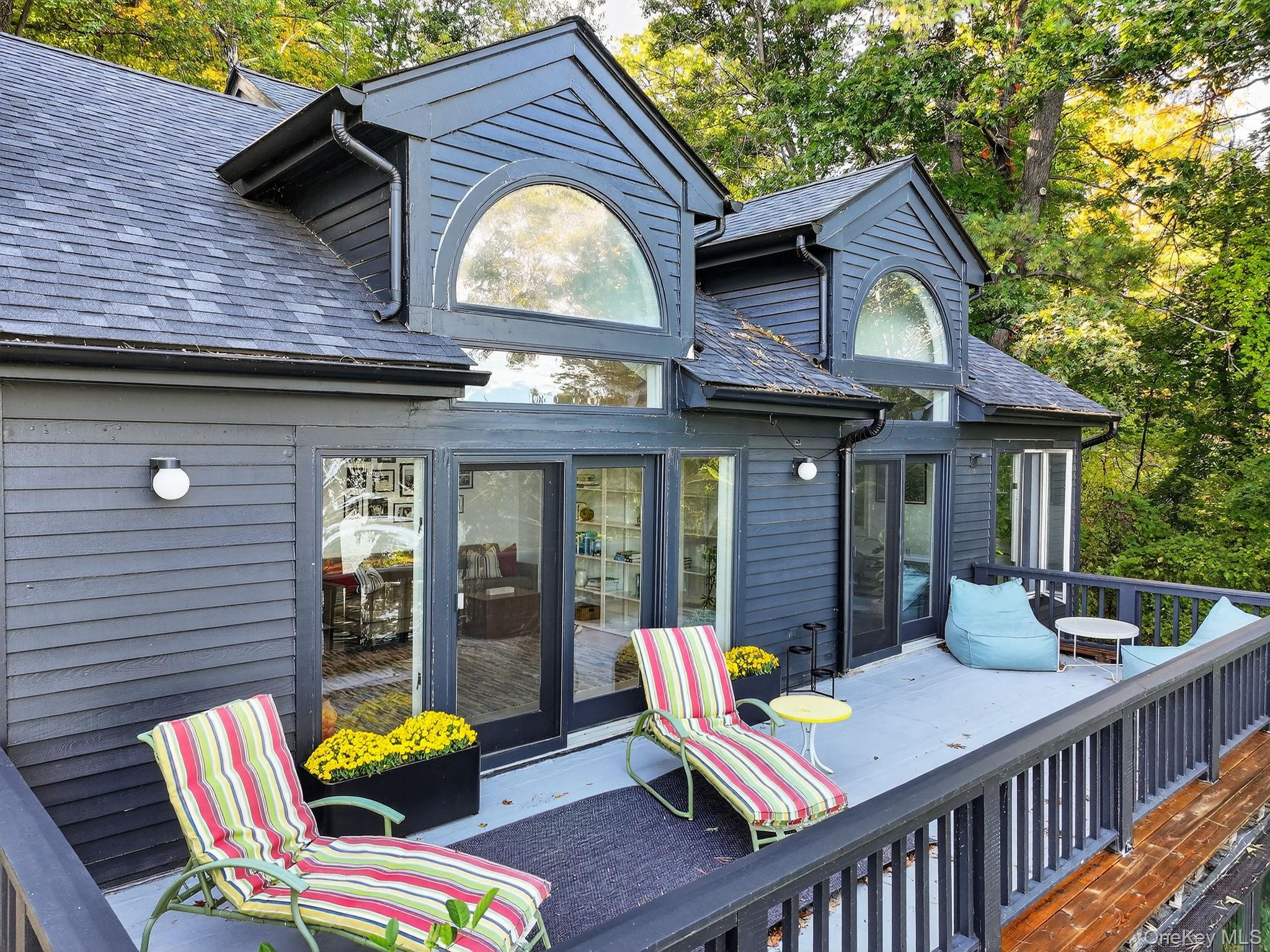 83 River Road, Esopus, NY 12487