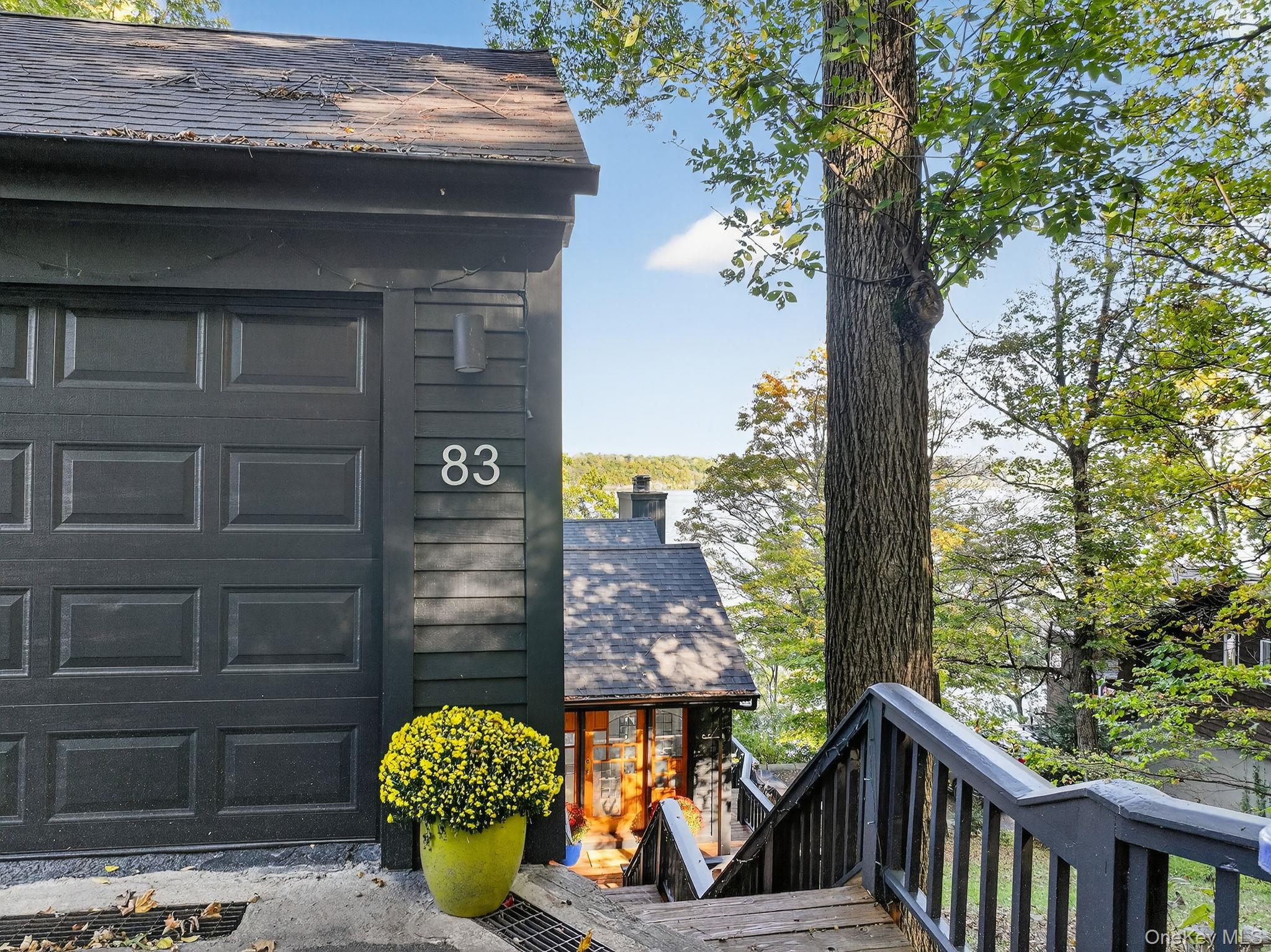 83 River Road, Esopus, NY 12487