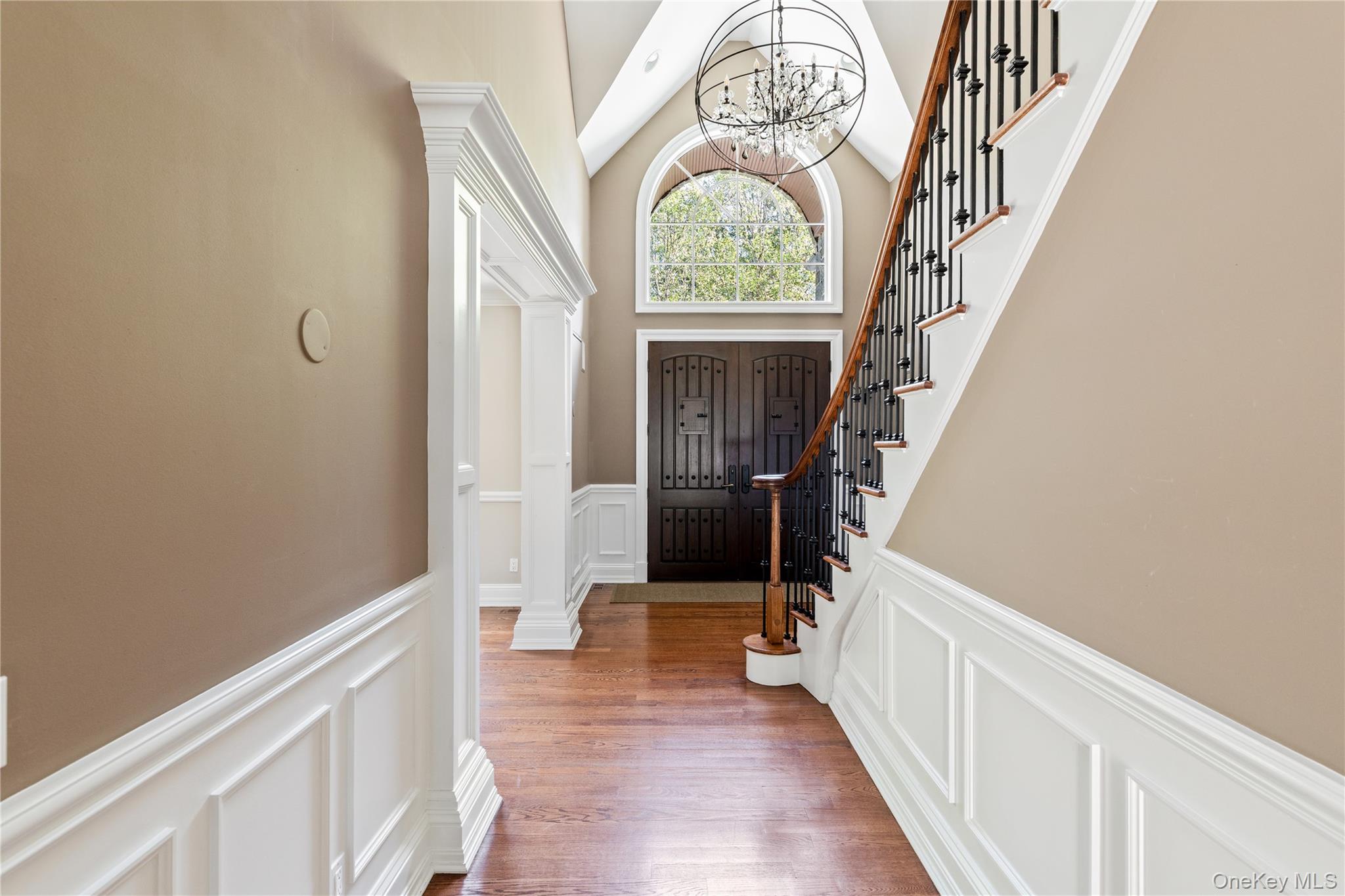 11 Victorian Lane, Brookville, NY 11545