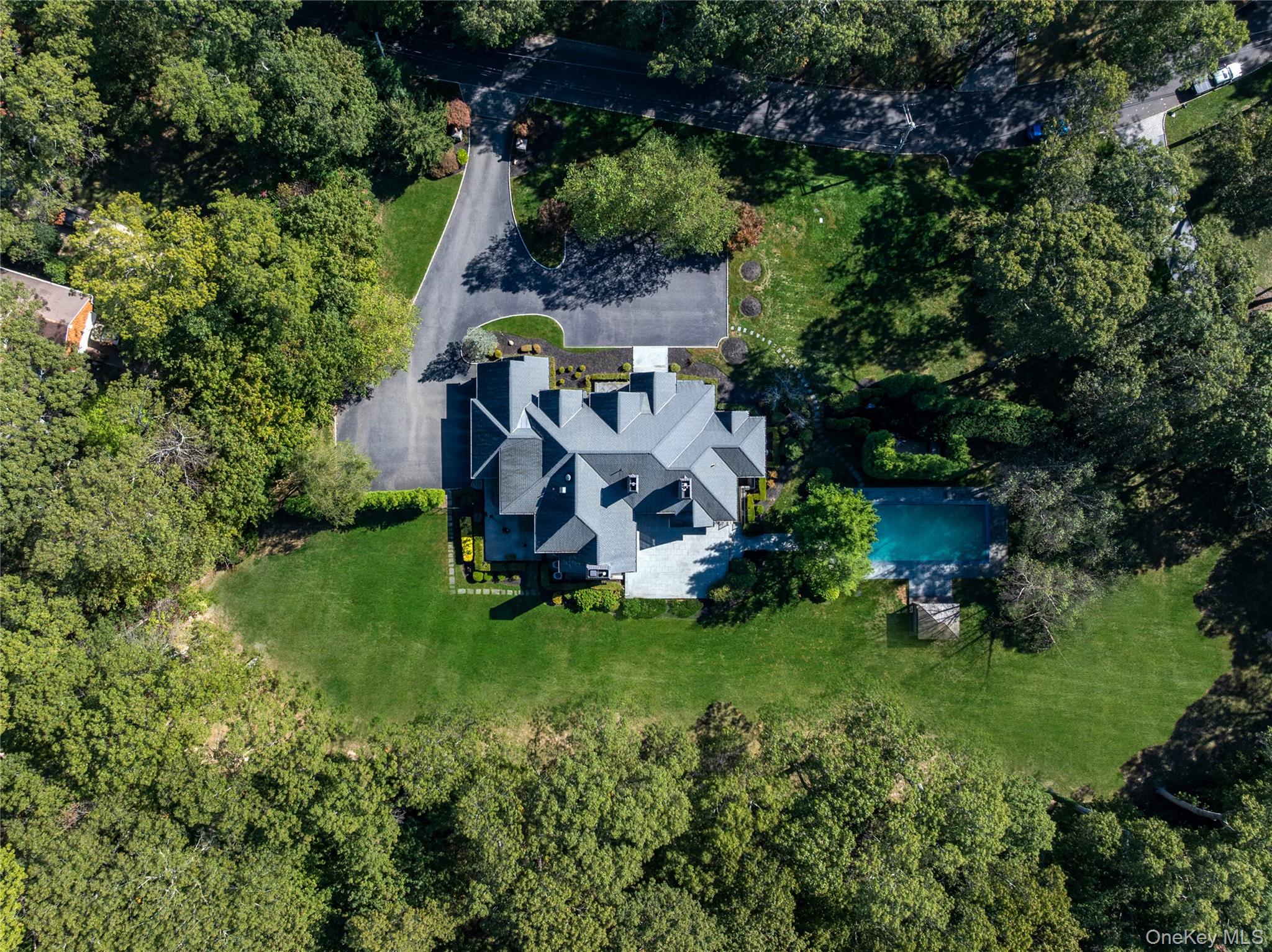 11 Victorian Lane, Brookville, NY 11545