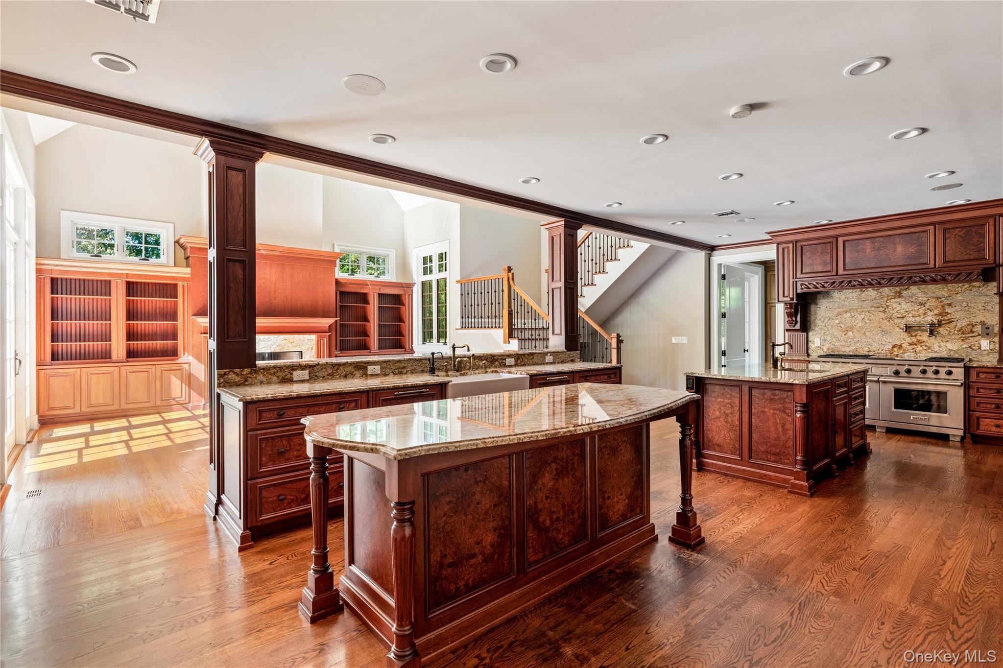 11 Victorian Lane, Brookville, NY 11545