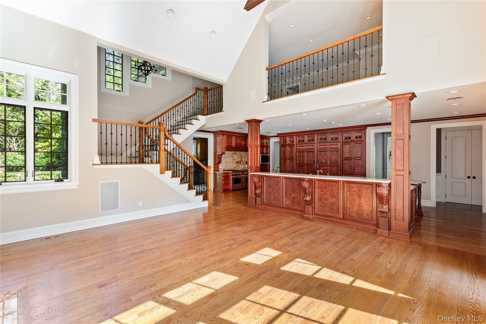 11 Victorian Lane, Brookville, NY 11545