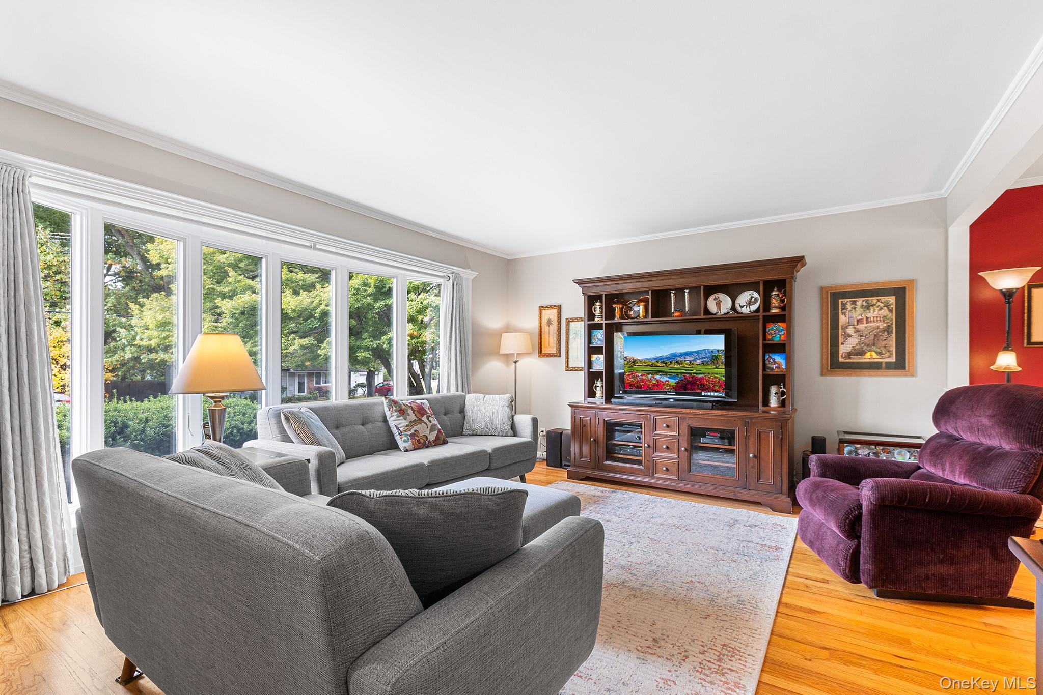 19 Donald Lane, Ossining, NY 10562