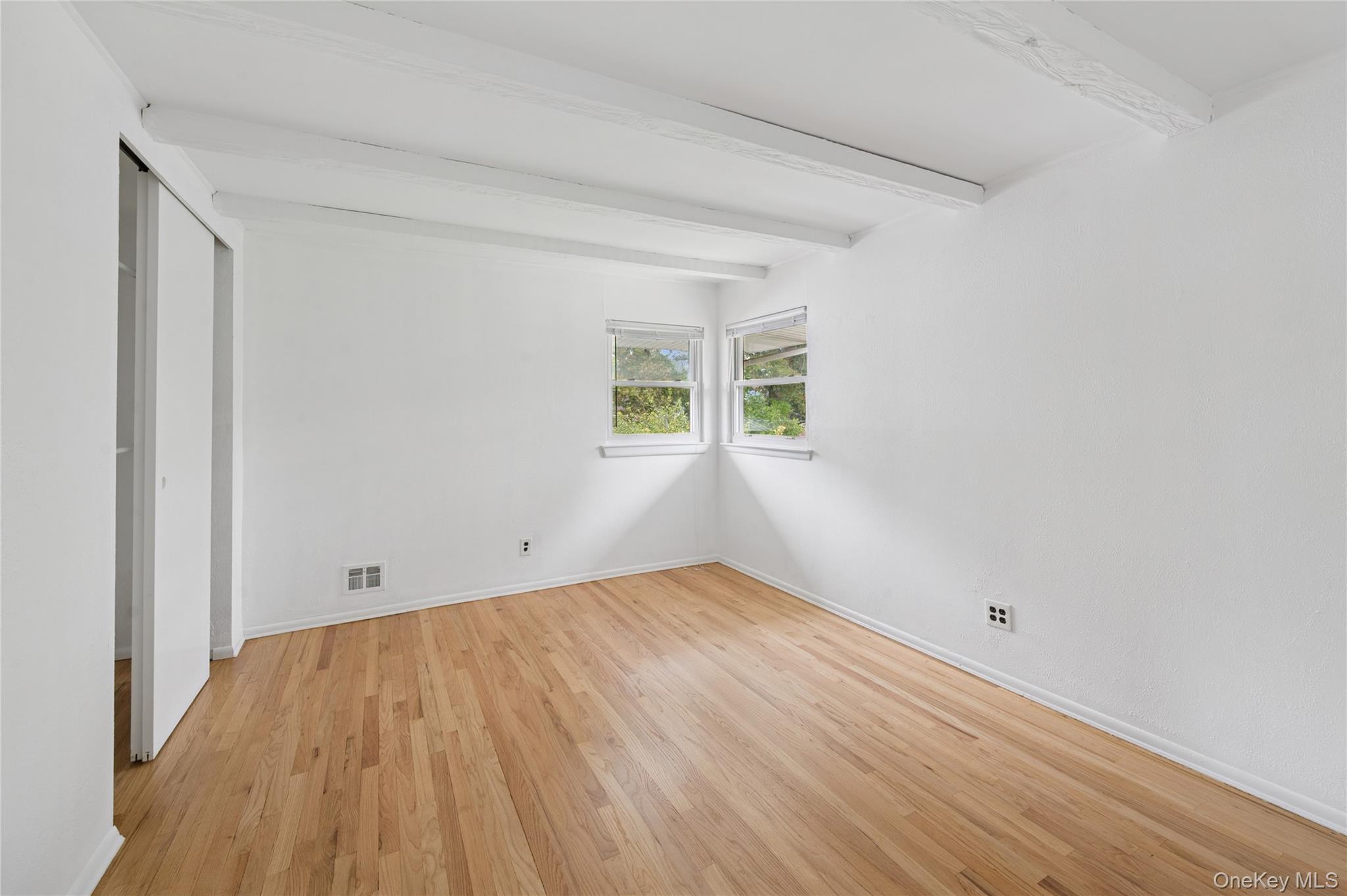 11 Montrose Drive, Commack, NY 11725