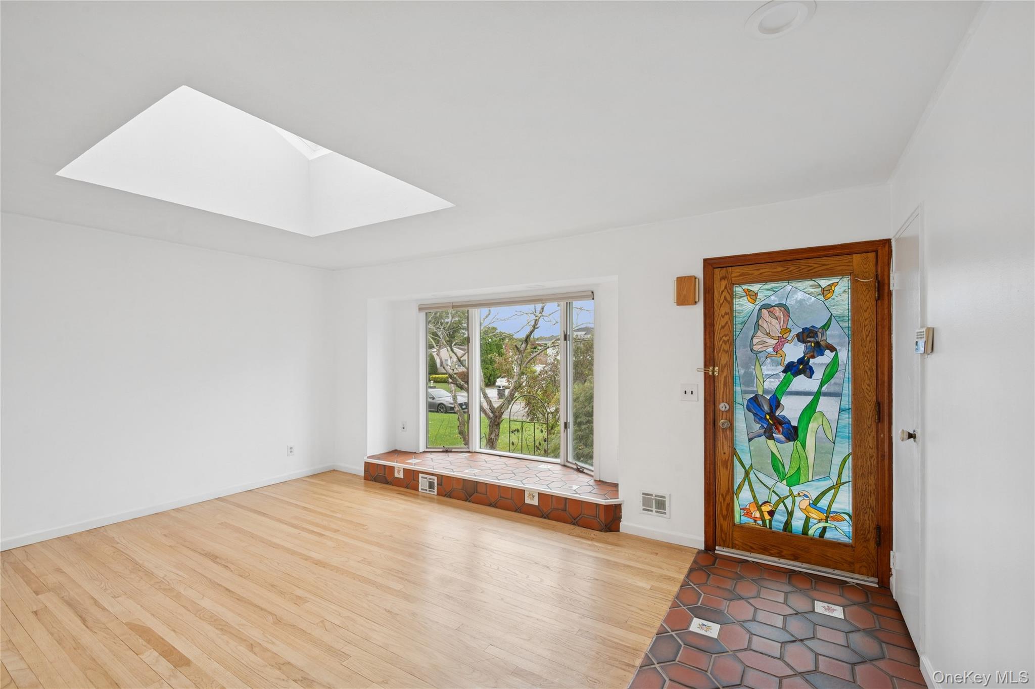 11 Montrose Drive, Commack, NY 11725