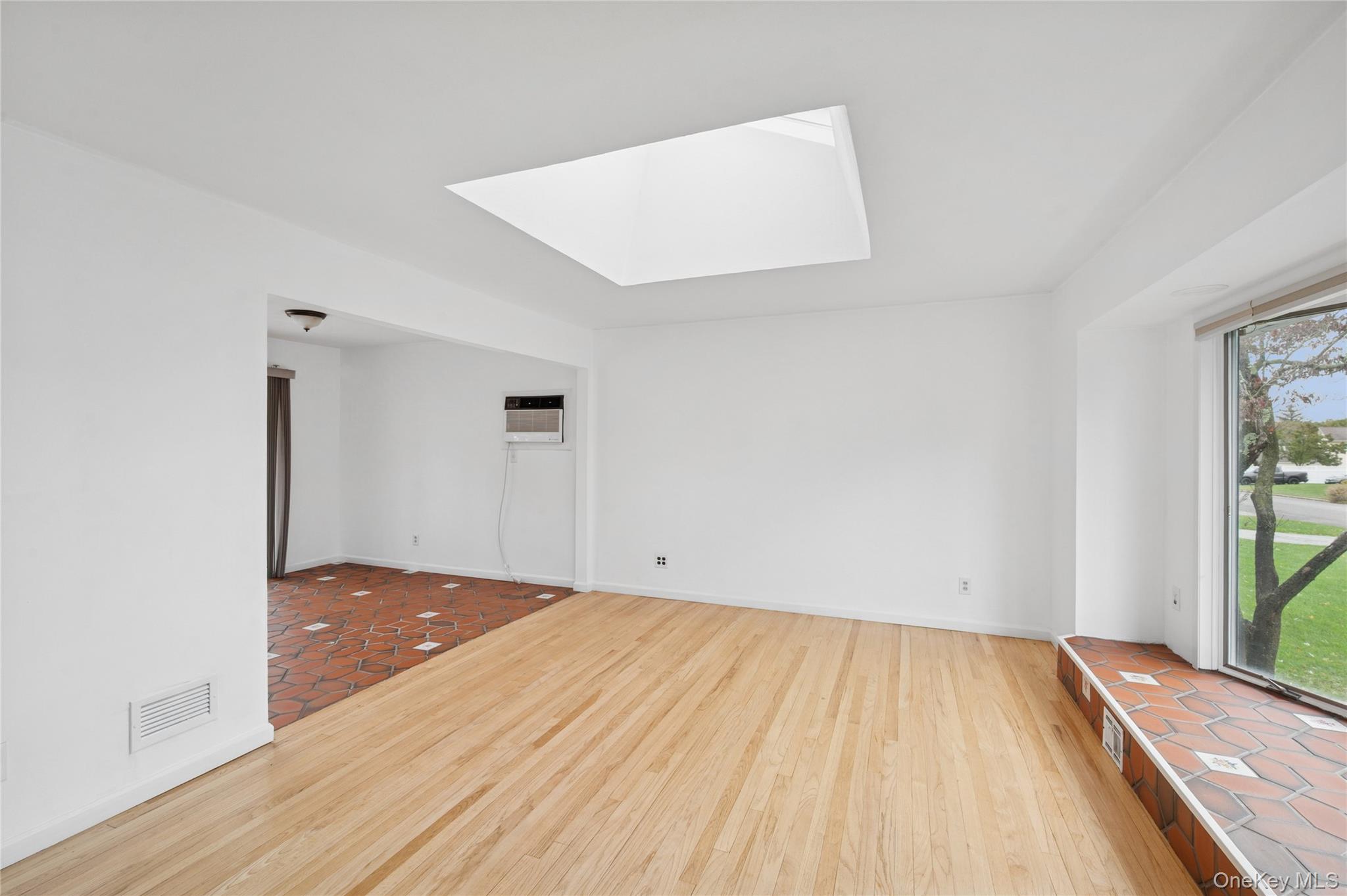 11 Montrose Drive, Commack, NY 11725