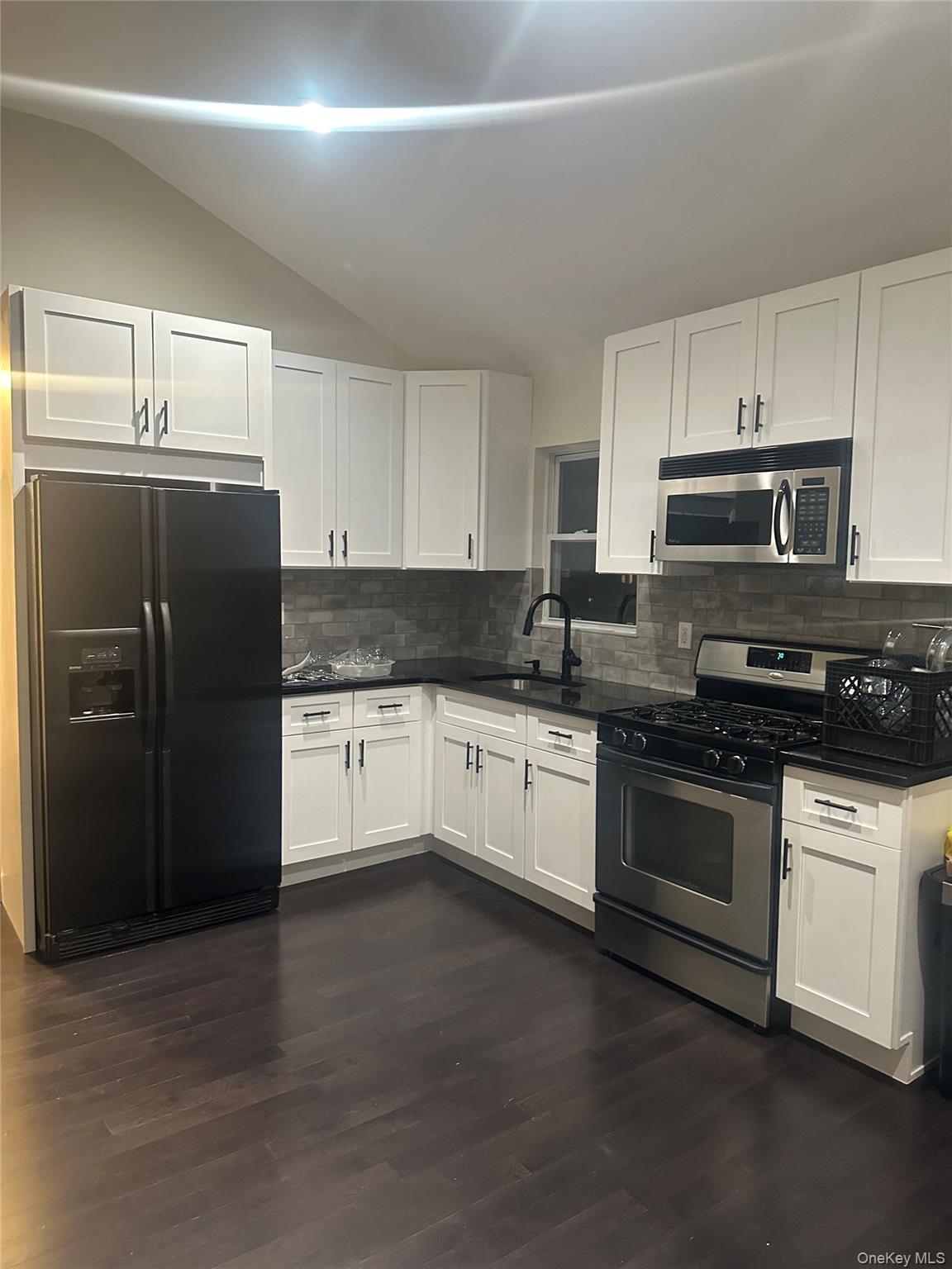 West Babylon, NY 11704