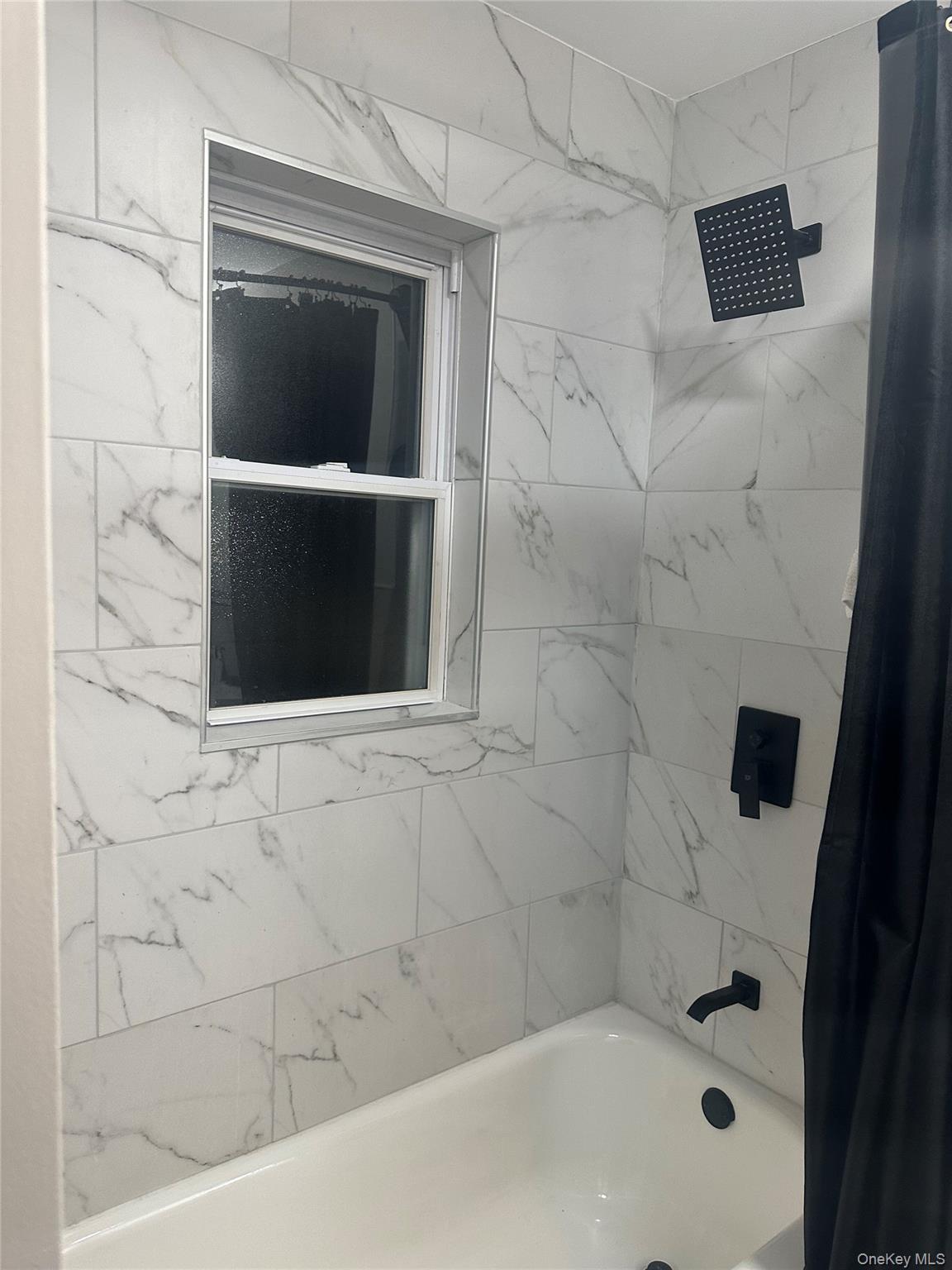 West Babylon, NY 11704