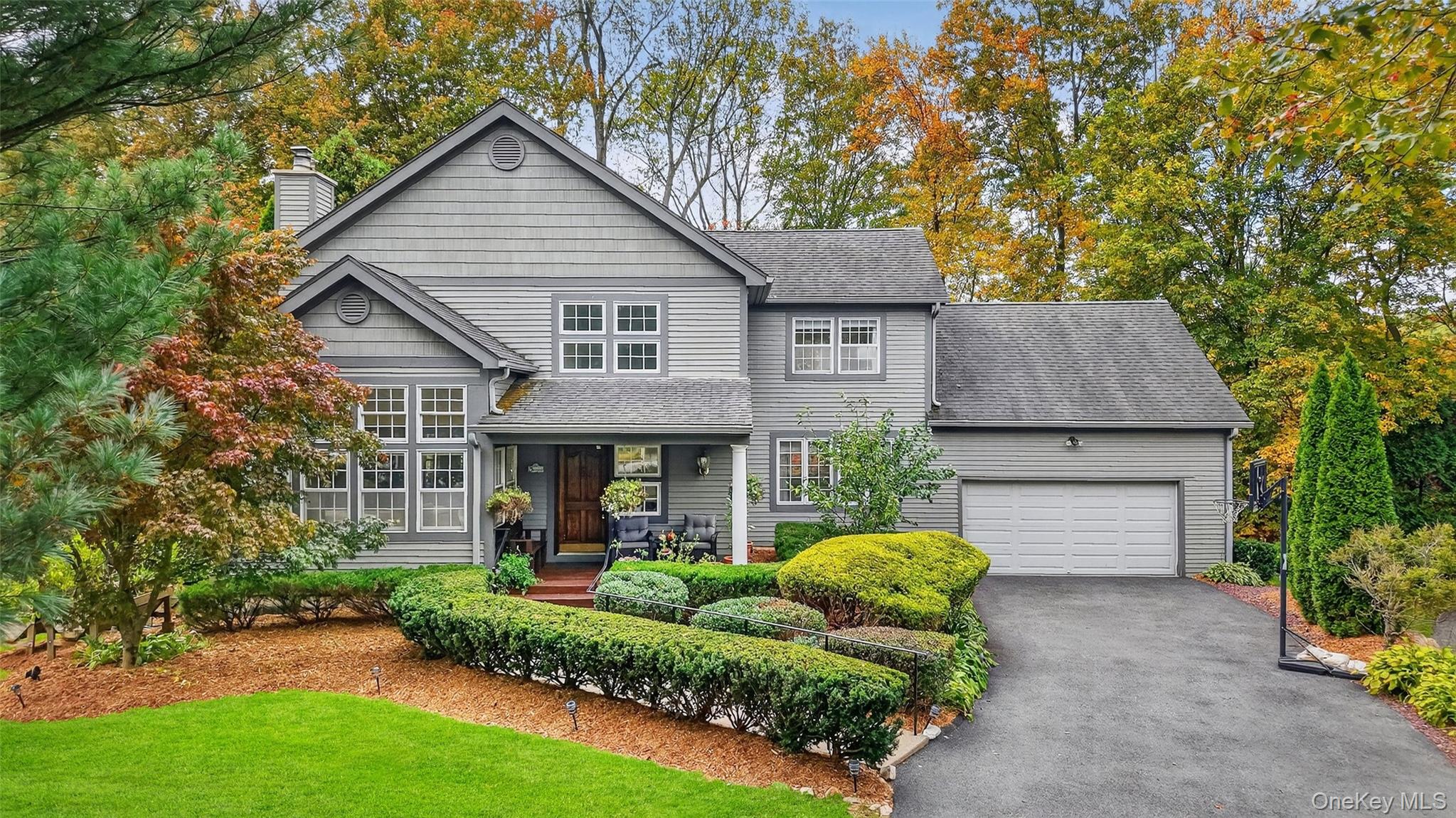 16 Nottingham Way, Mahopac, NY 10541