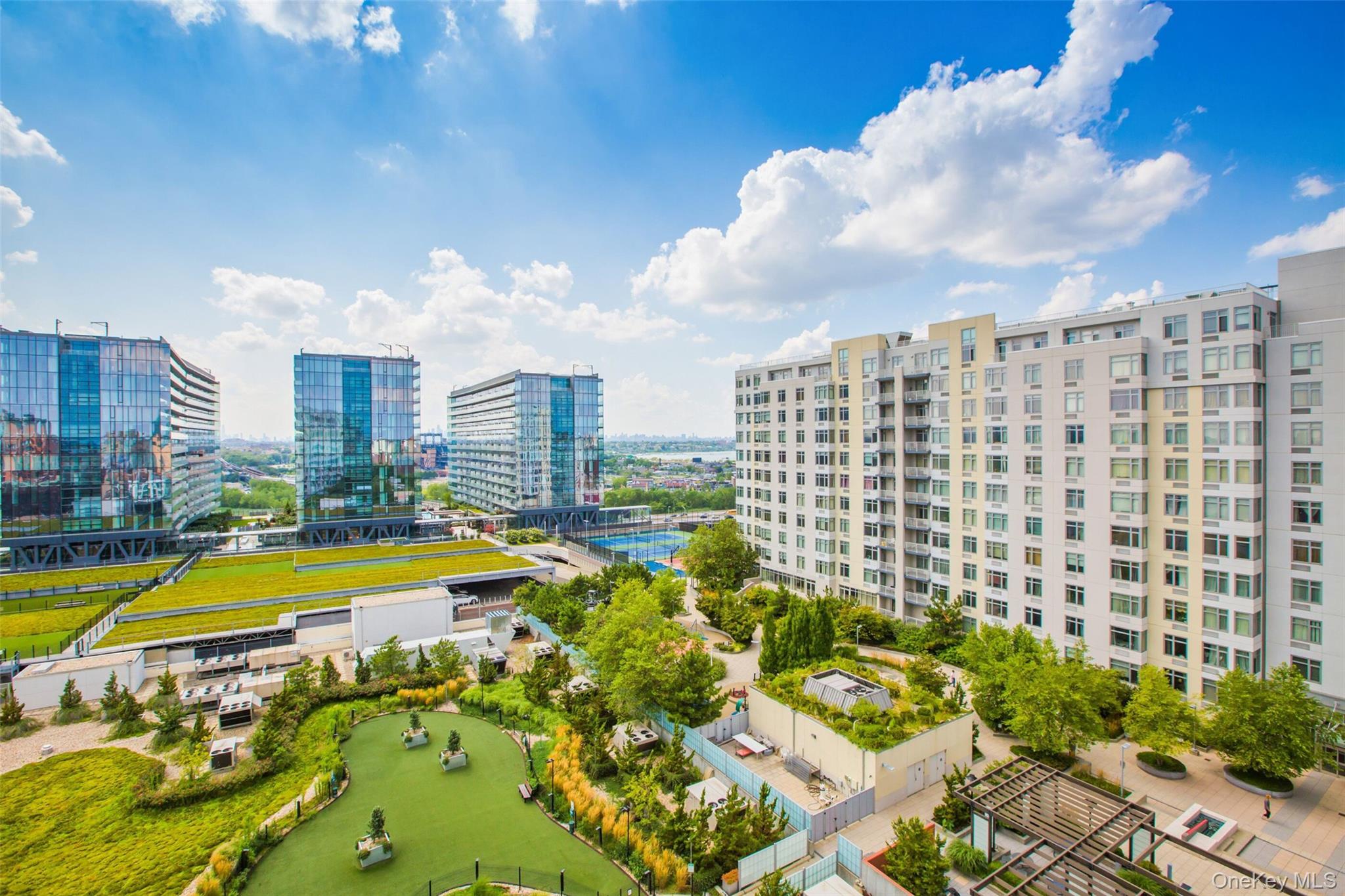 40-28 COLLEGE POINT BLVD # 1011, Flushing, NY 11354