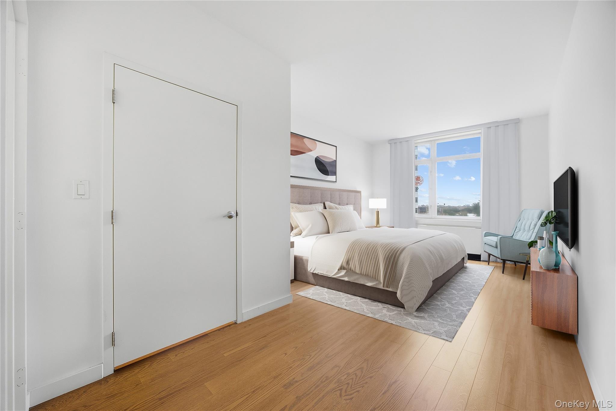 40-28 COLLEGE POINT BLVD # 1011, Flushing, NY 11354