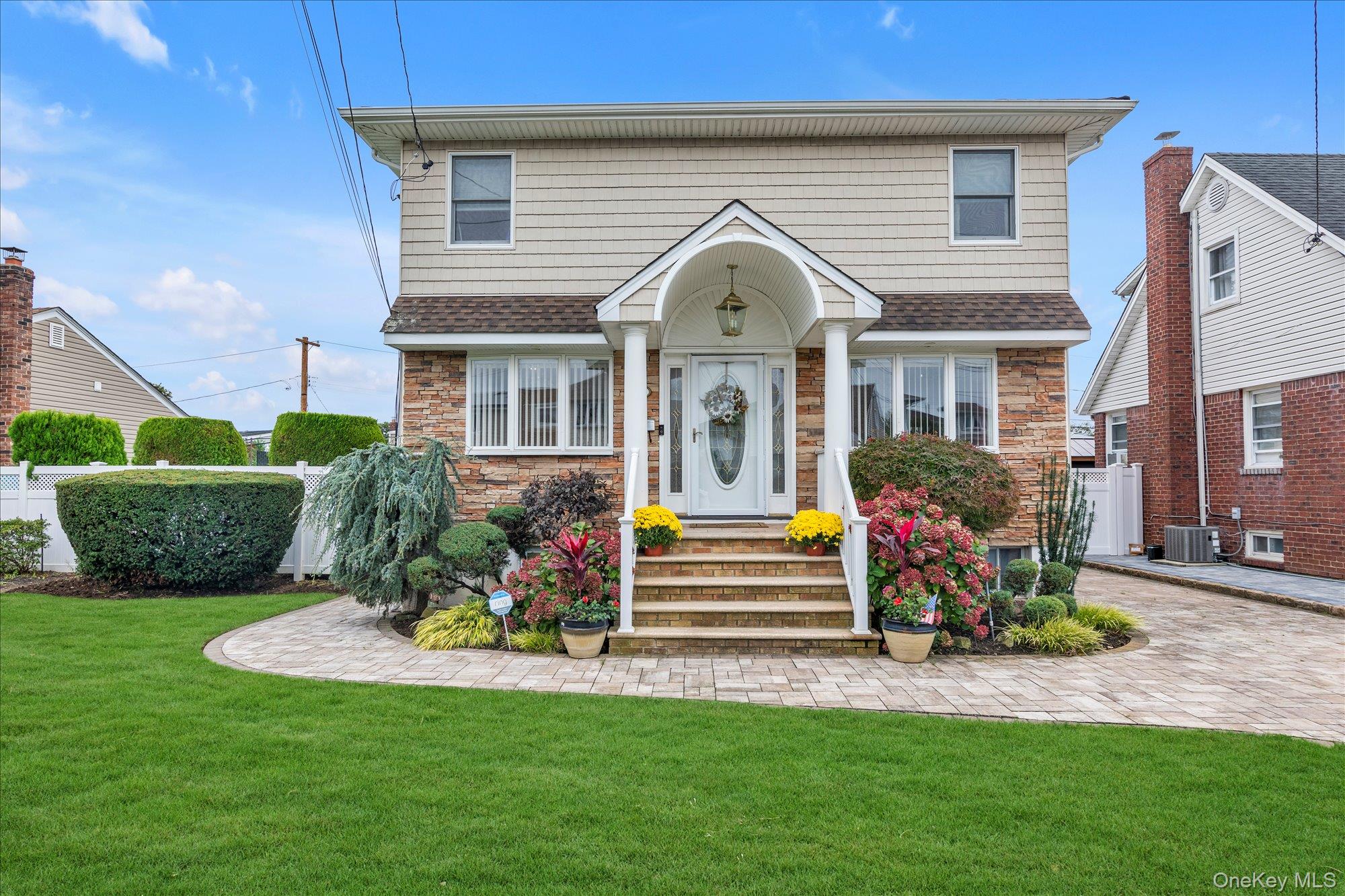 865 Third Avenue, Franklin Square, NY 11010