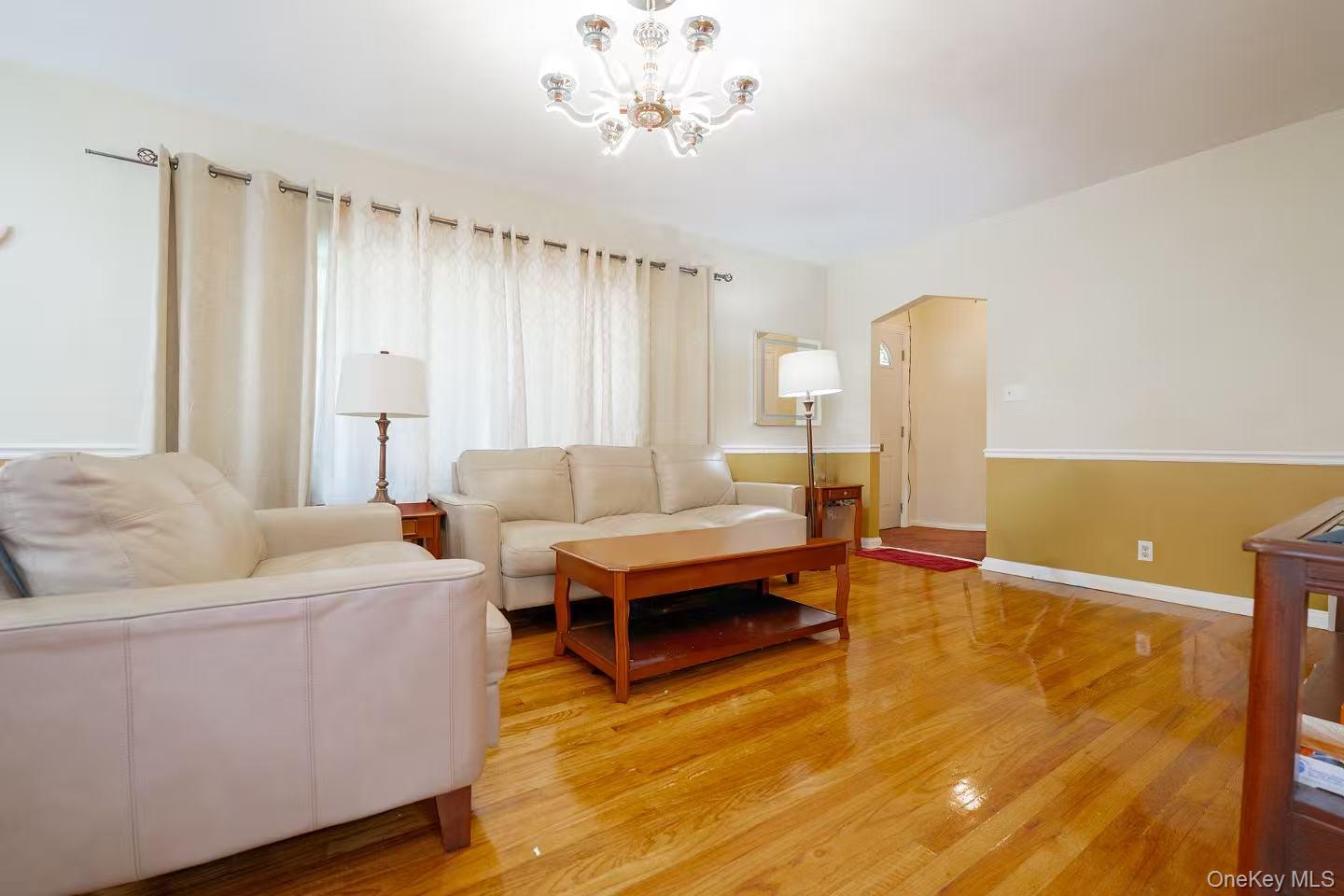 636 S 13th Street, New Hyde Park, NY 11040