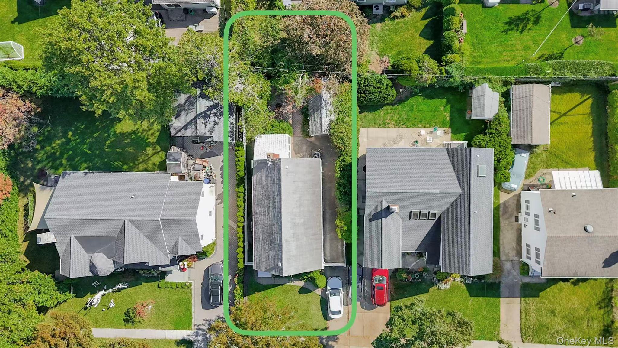 636 S 13th Street, New Hyde Park, NY 11040