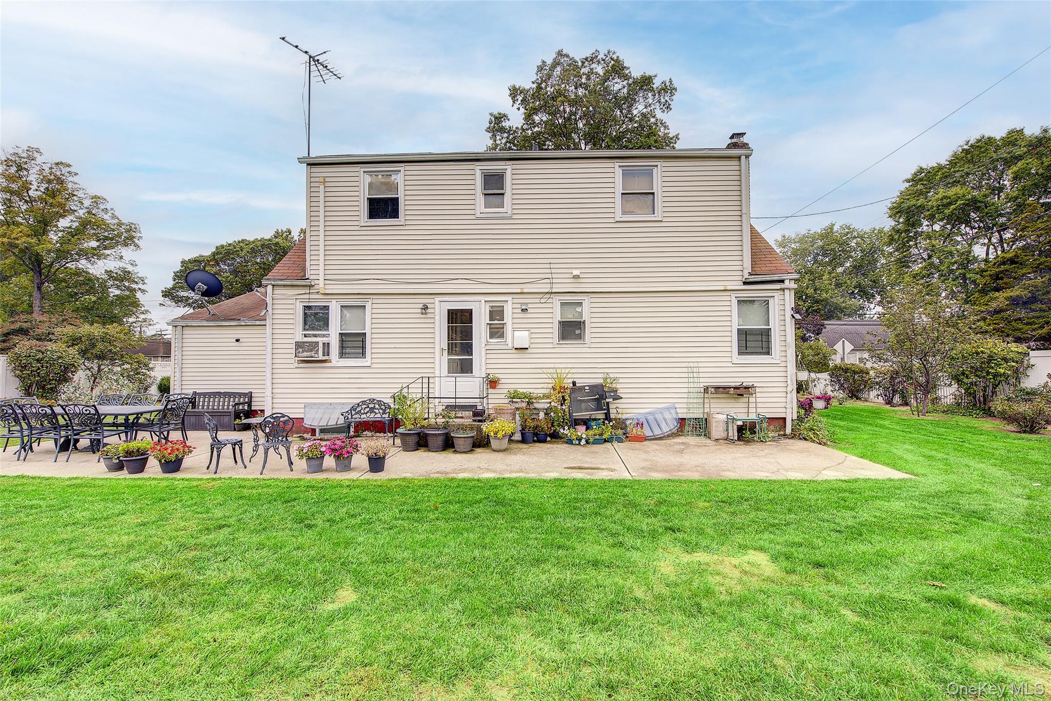 1025 Ontario Road, West Hempstead, NY 11552