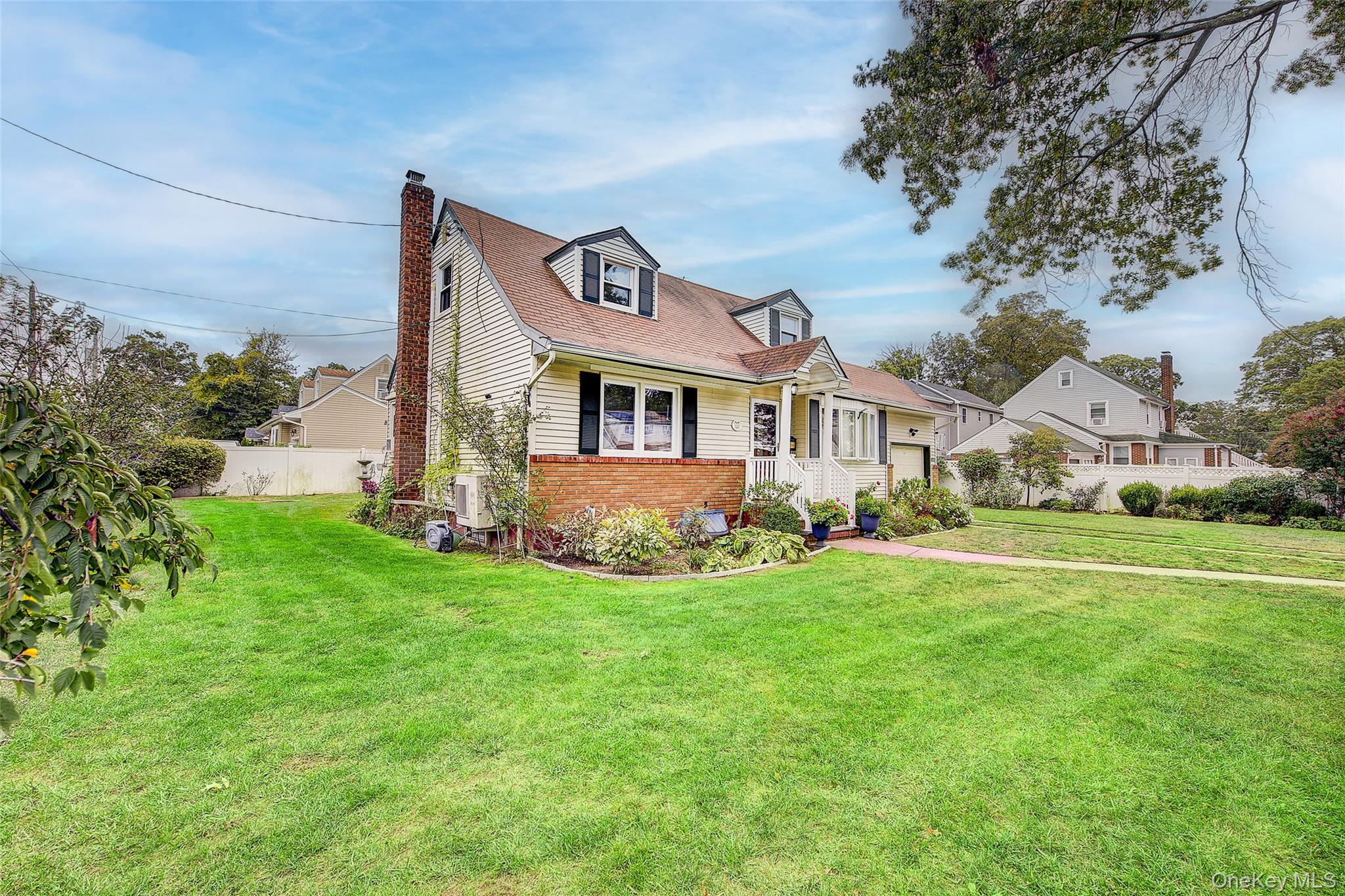 1025 Ontario Road, West Hempstead, NY 11552