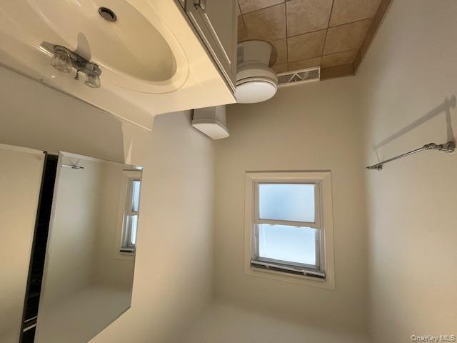 1 Inwood Road # A, Port Washington, NY 11050