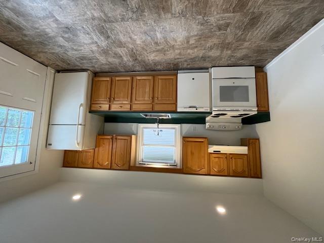 1 Inwood Road # A, Port Washington, NY 11050