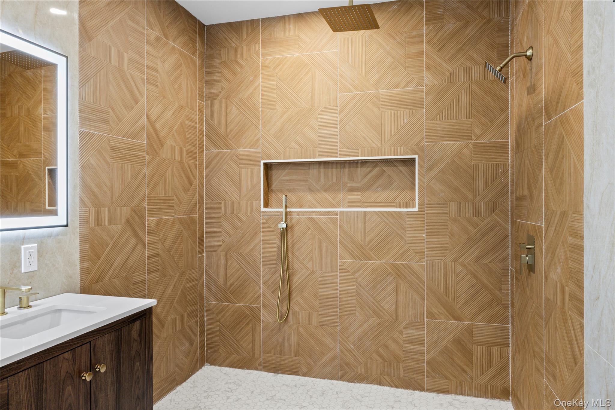 182 Friends Lane, Westbury, NY 11590