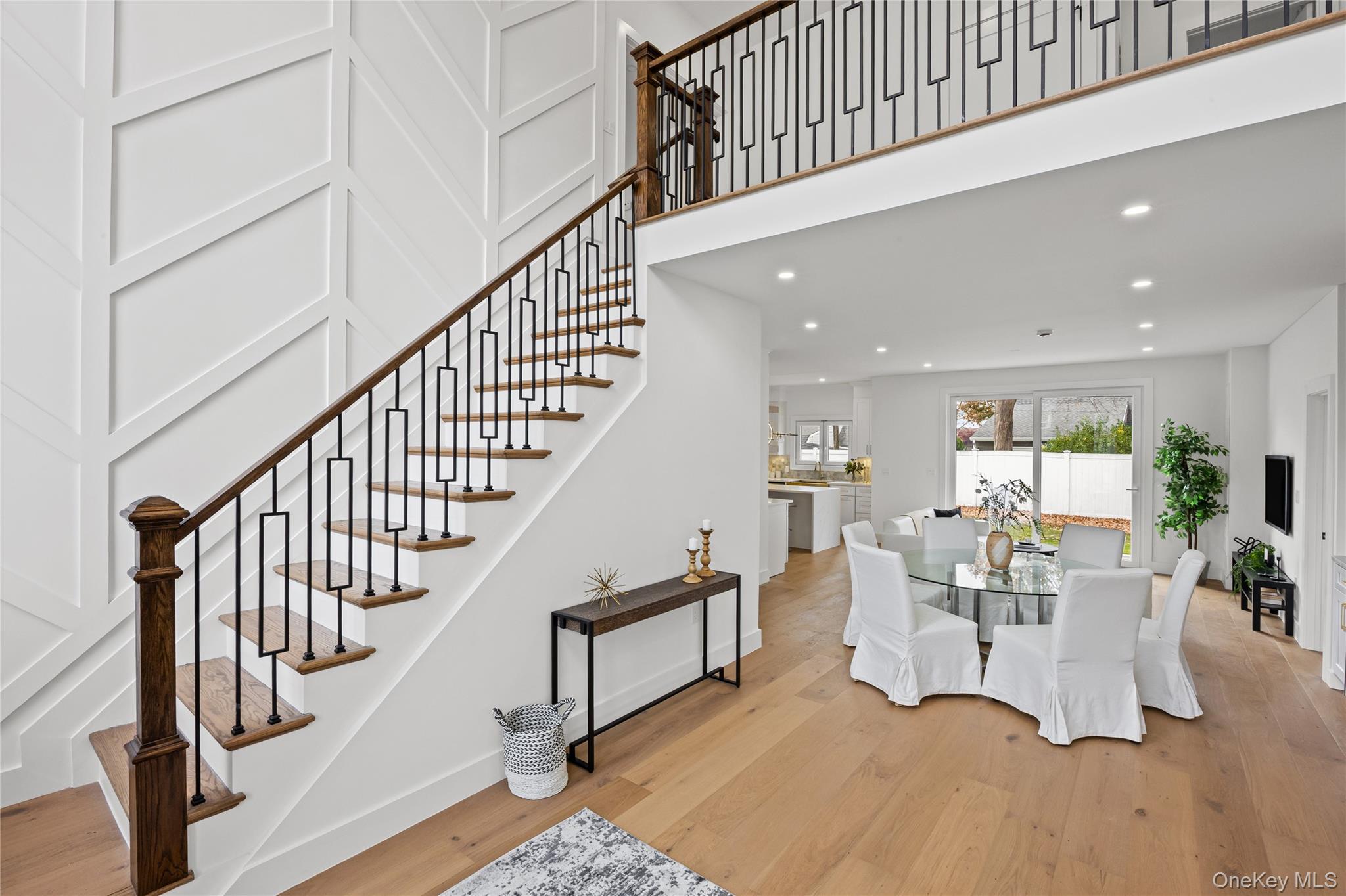 182 Friends Lane, Westbury, NY 11590