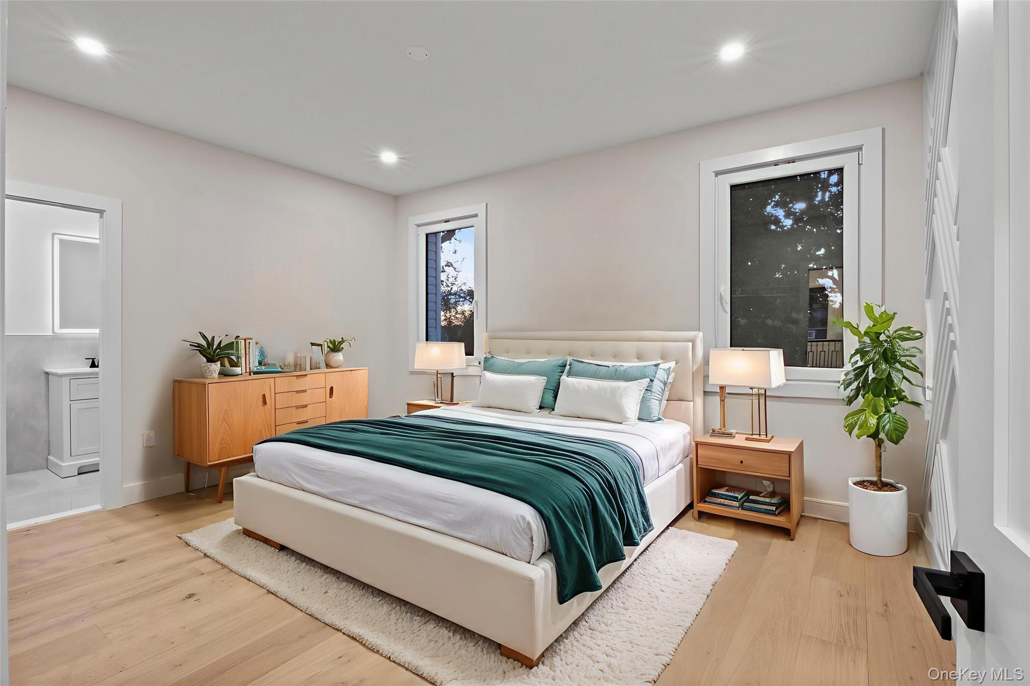 182 Friends Lane, Westbury, NY 11590