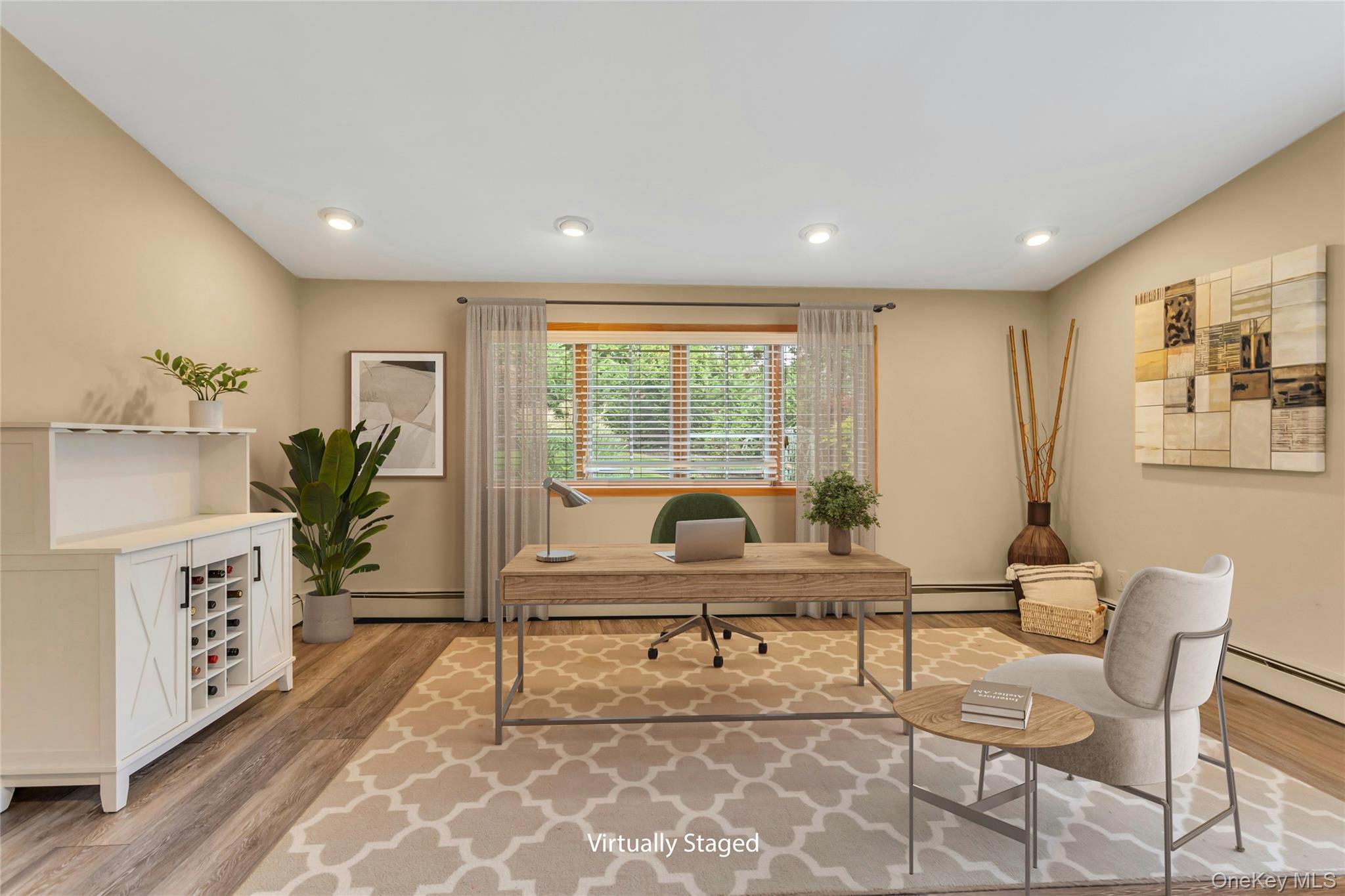 8 Lois Lane, Old Bethpage, NY 11804